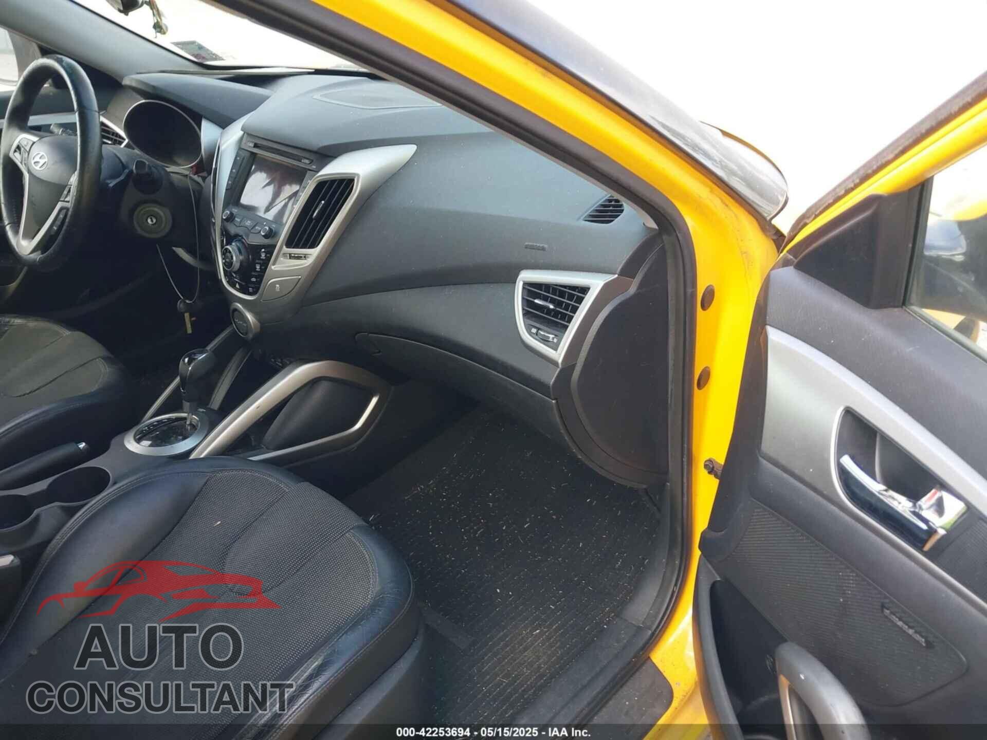 HYUNDAI VELOSTER 2012 - KMHTC6AD7CU026855
