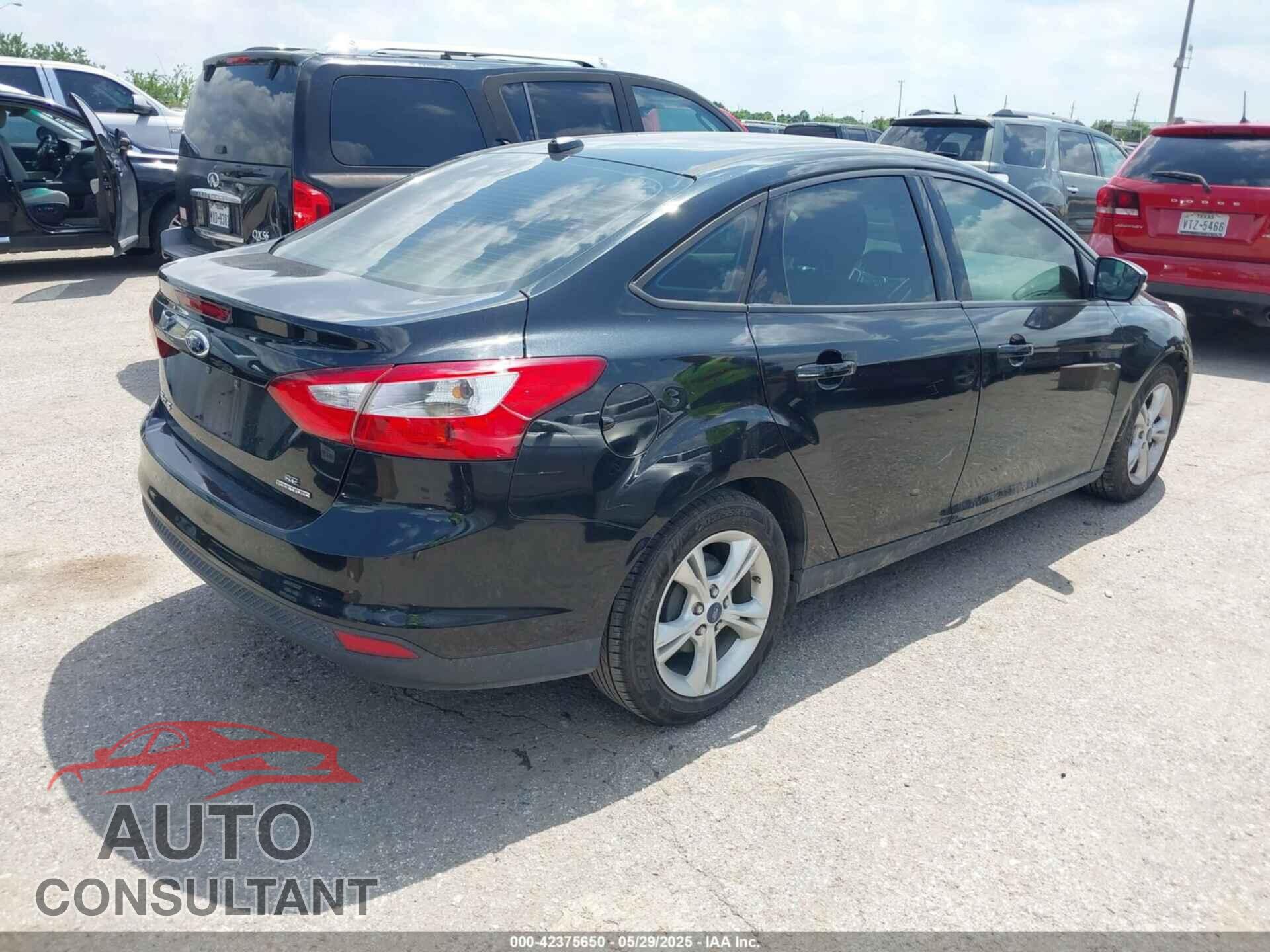 FORD FOCUS 2014 - 1FADP3F28EL460235