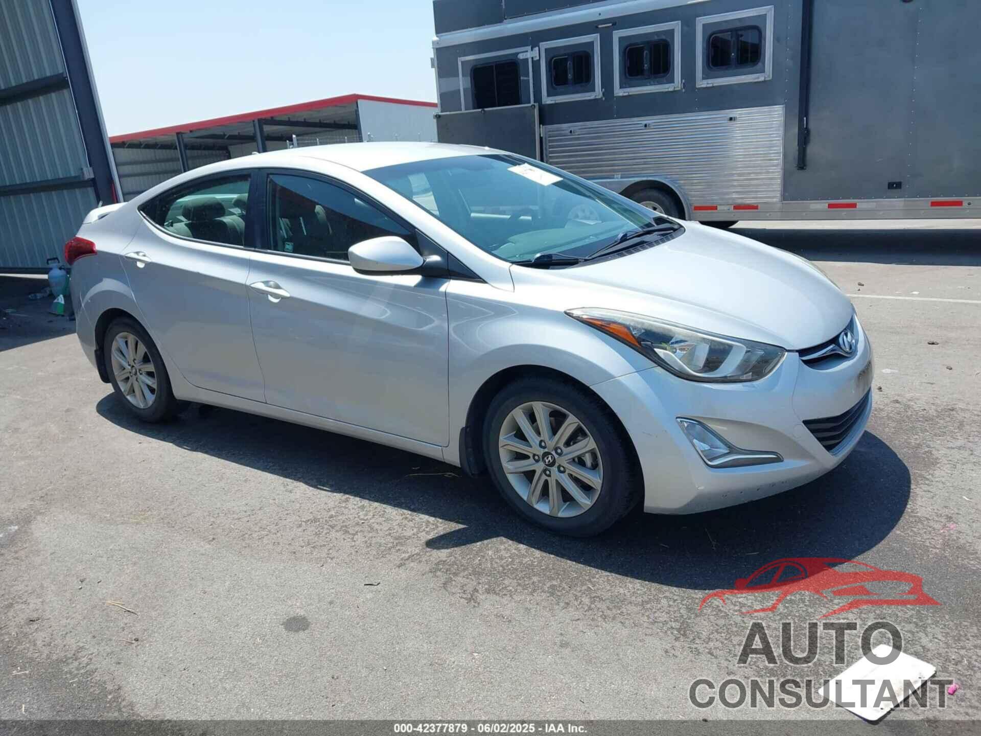 HYUNDAI ELANTRA 2015 - KMHDH4AE6FU303079