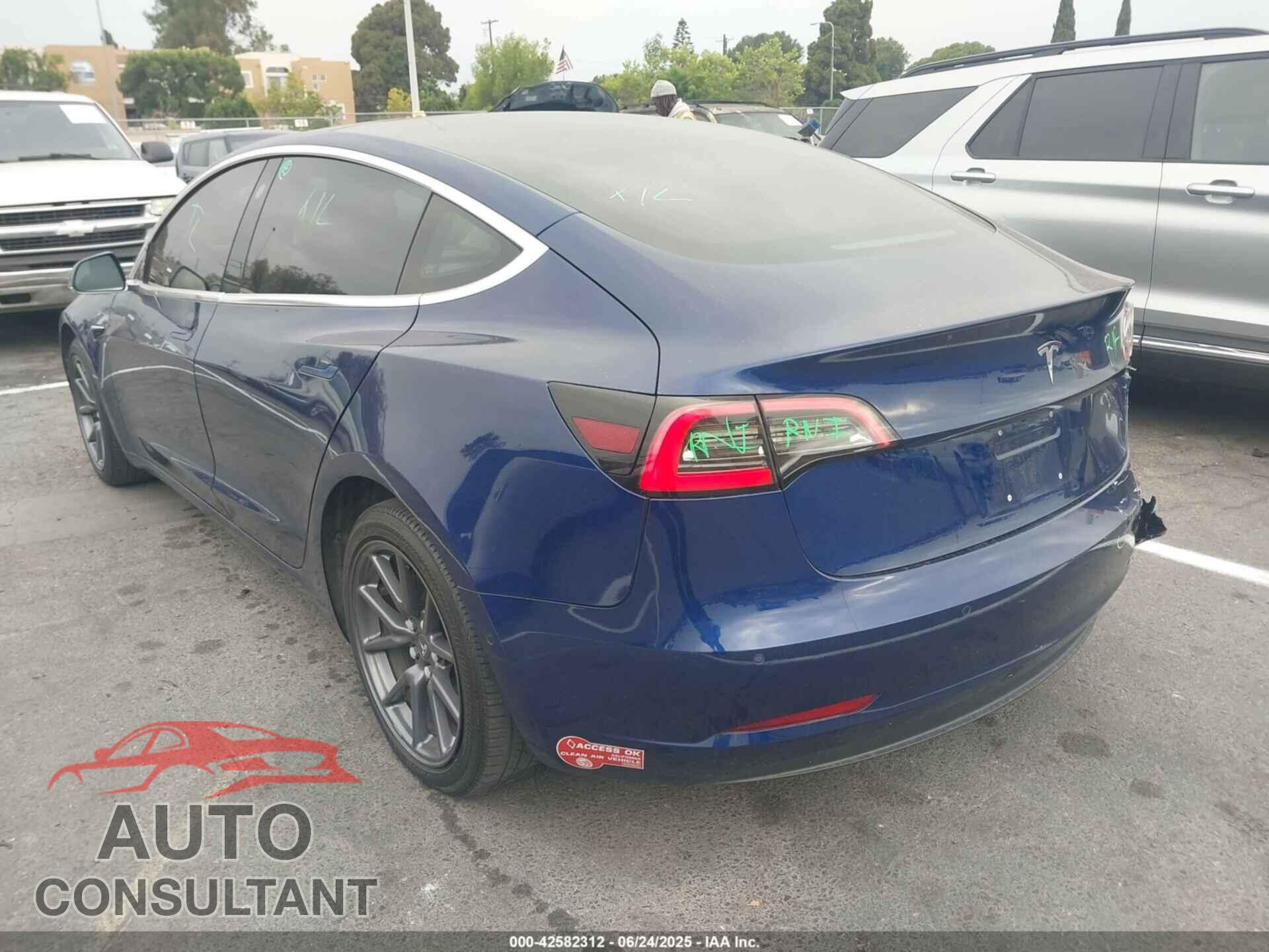 TESLA MODEL 3 2018 - 5YJ3E1EA4JF044608