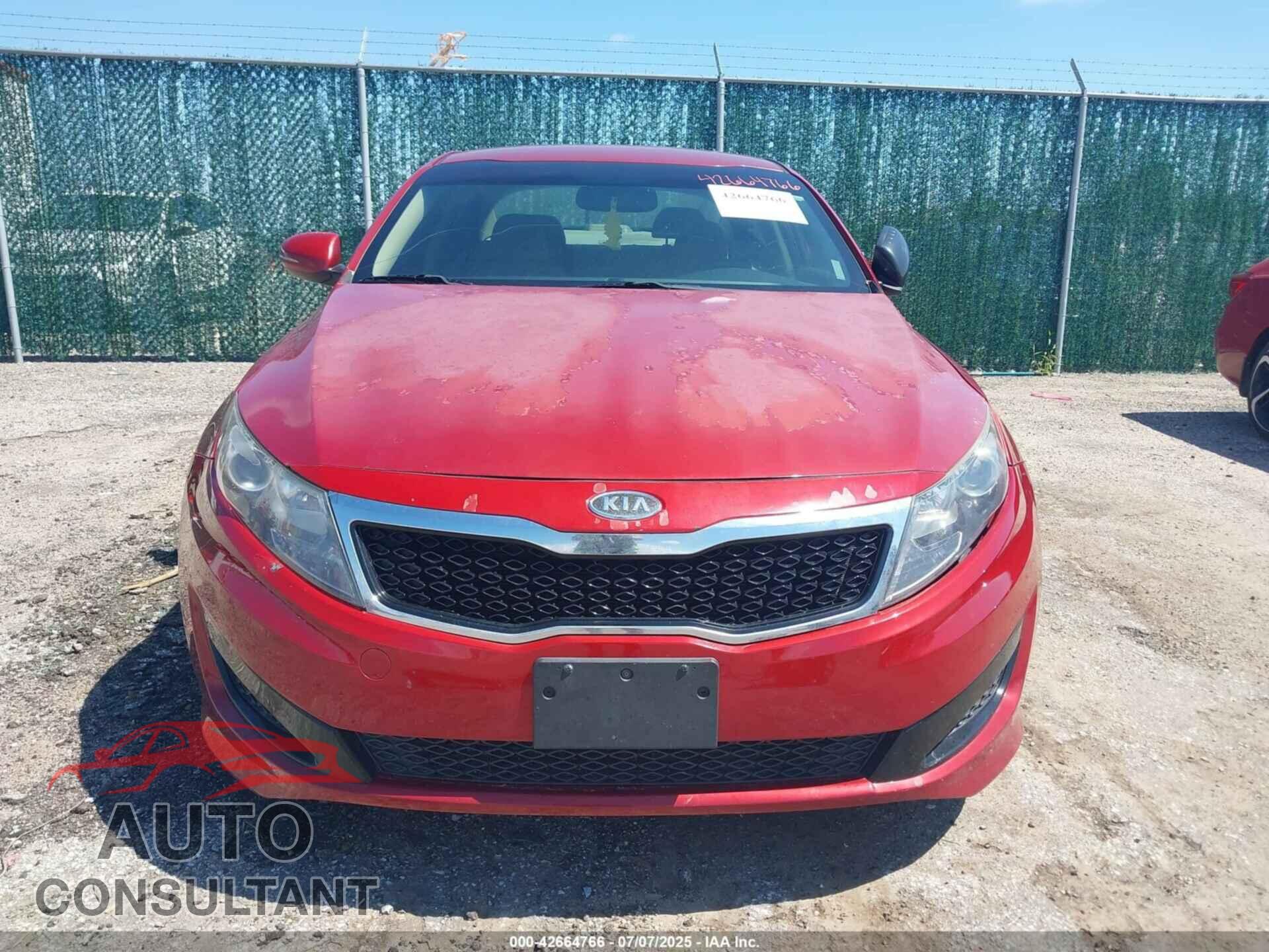 KIA OPTIMA 2011 - KNAGM4A77B5064402