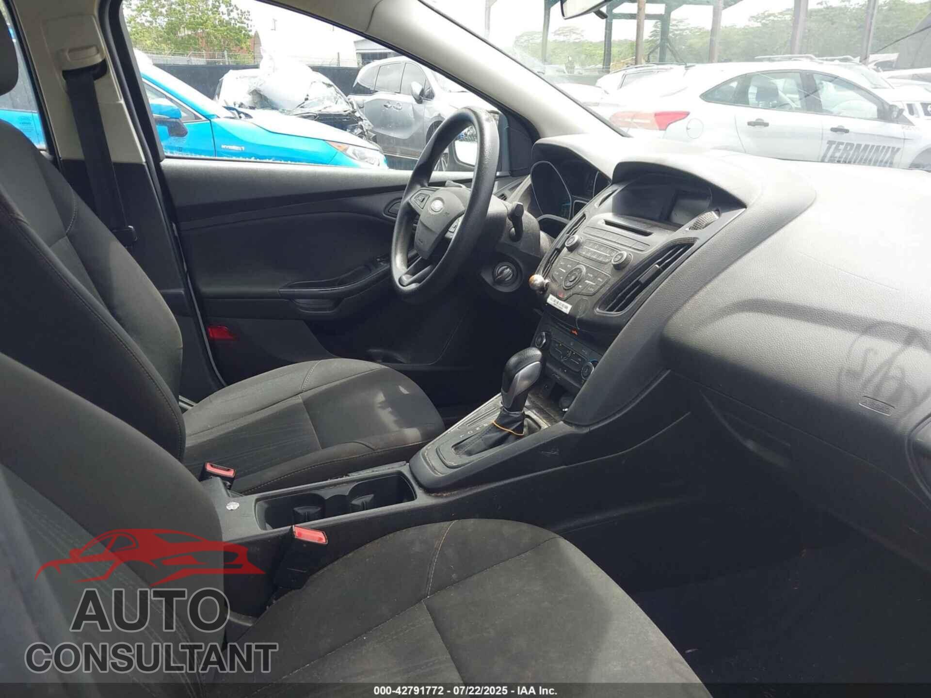 FORD FOCUS 2016 - 1FADP3E27GL384592