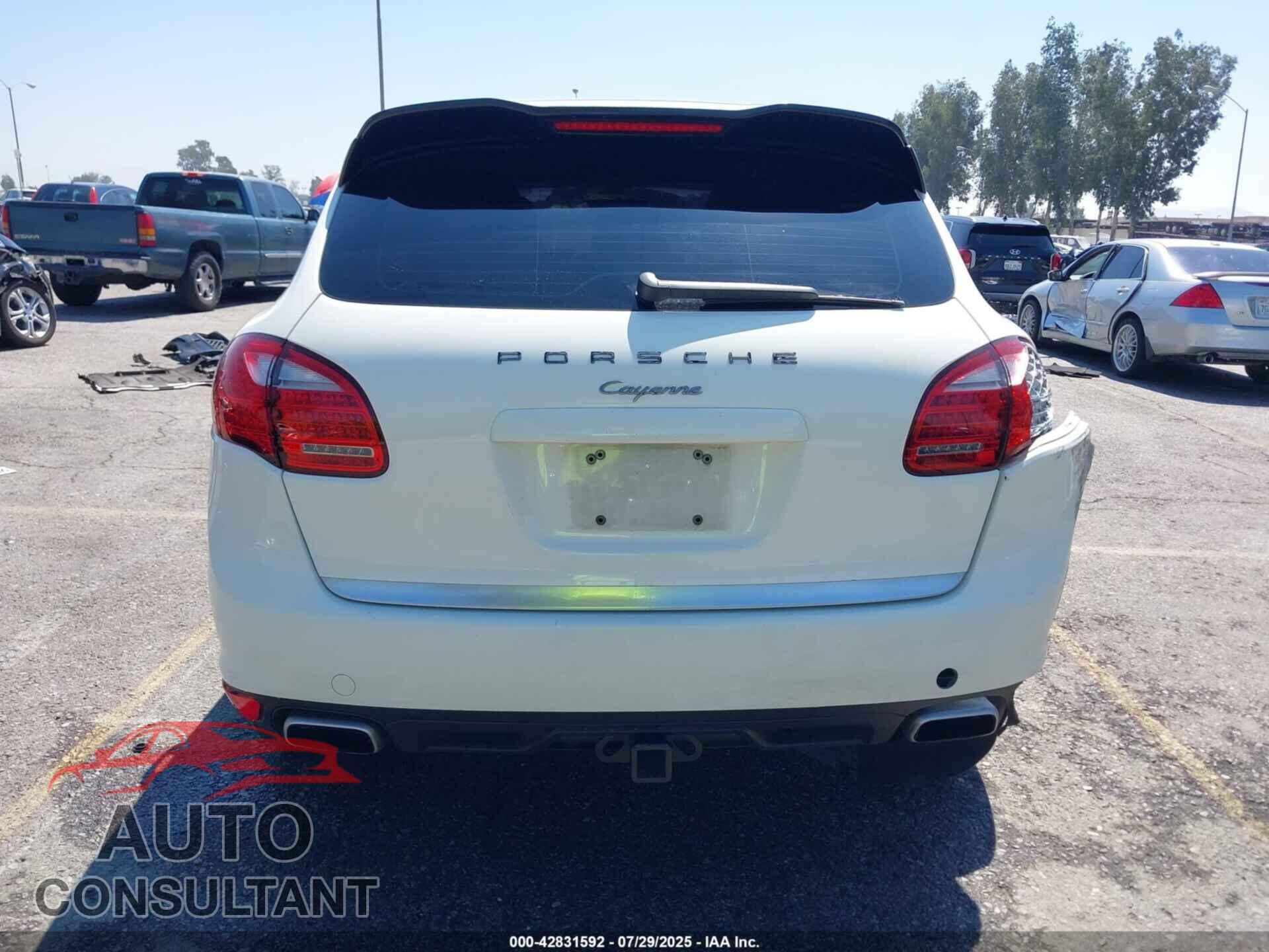 PORSCHE CAYENNE 2011 - WP1AA2A2XBLA01444