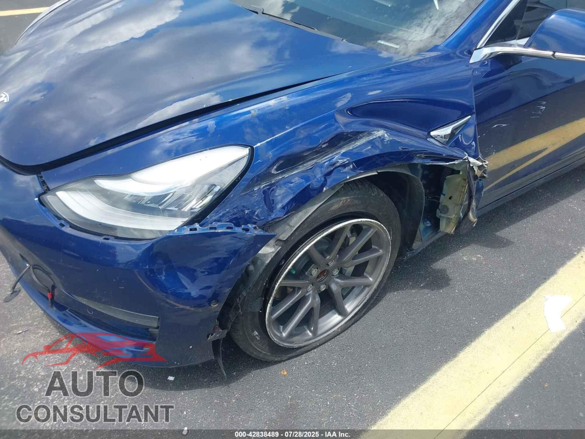 TESLA MODEL 3 2018 - 5YJ3E1EA8JF102302