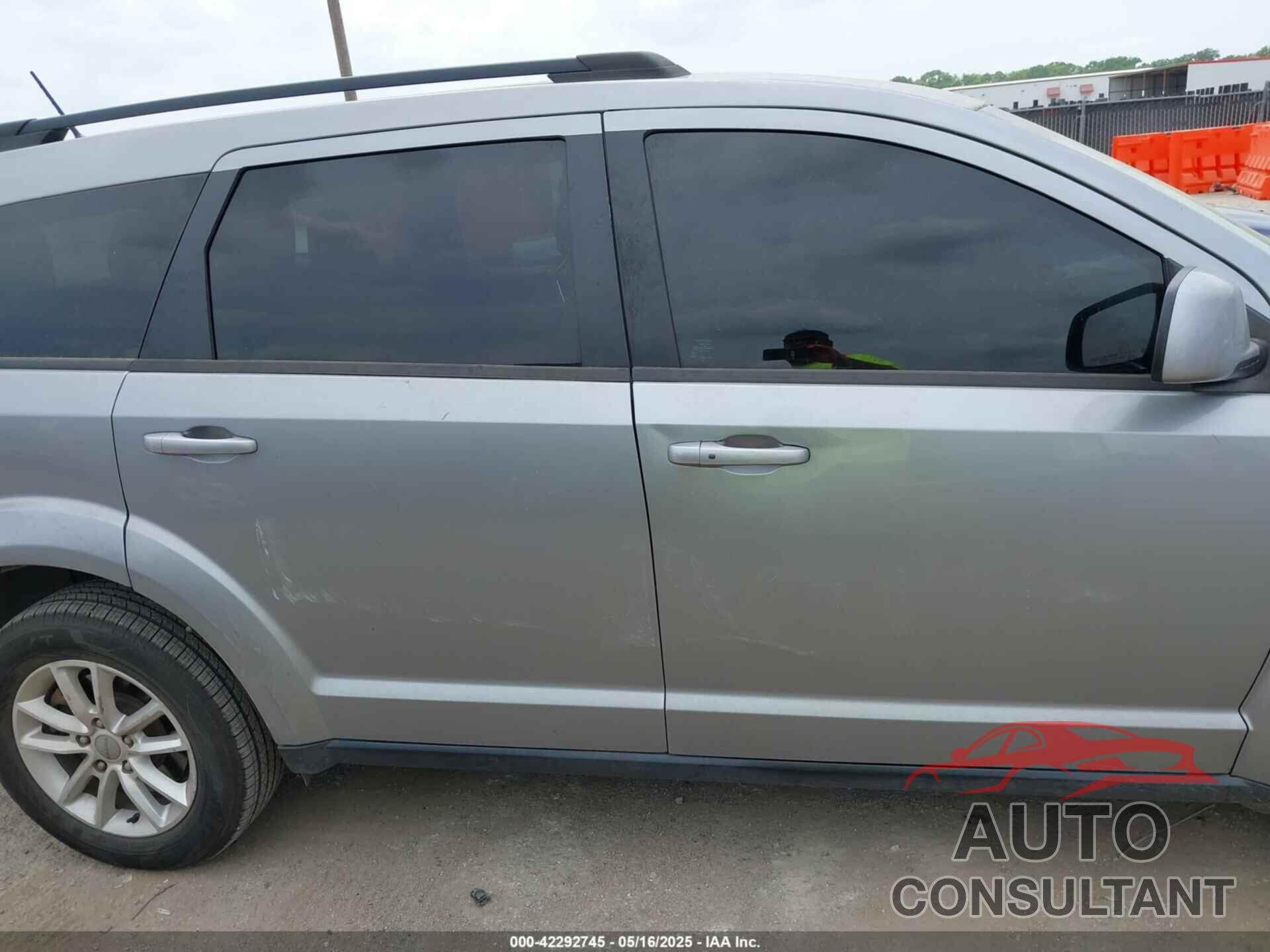 DODGE JOURNEY 2017 - 3C4PDCBG7HT588850