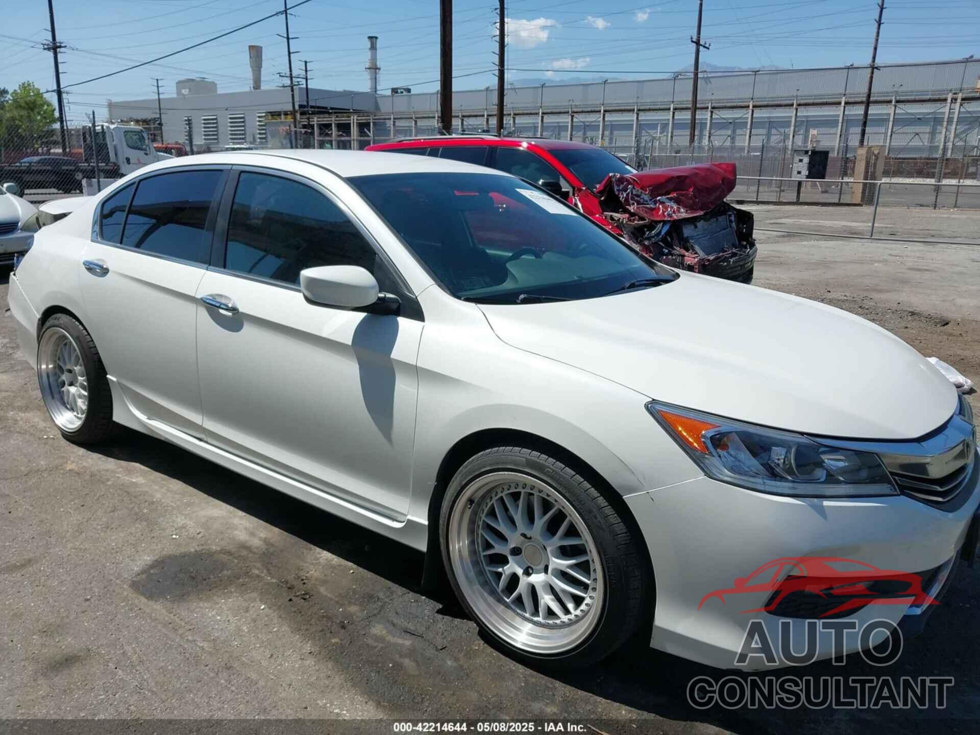 HONDA ACCORD 2017 - 1HGCR2F58HA177646