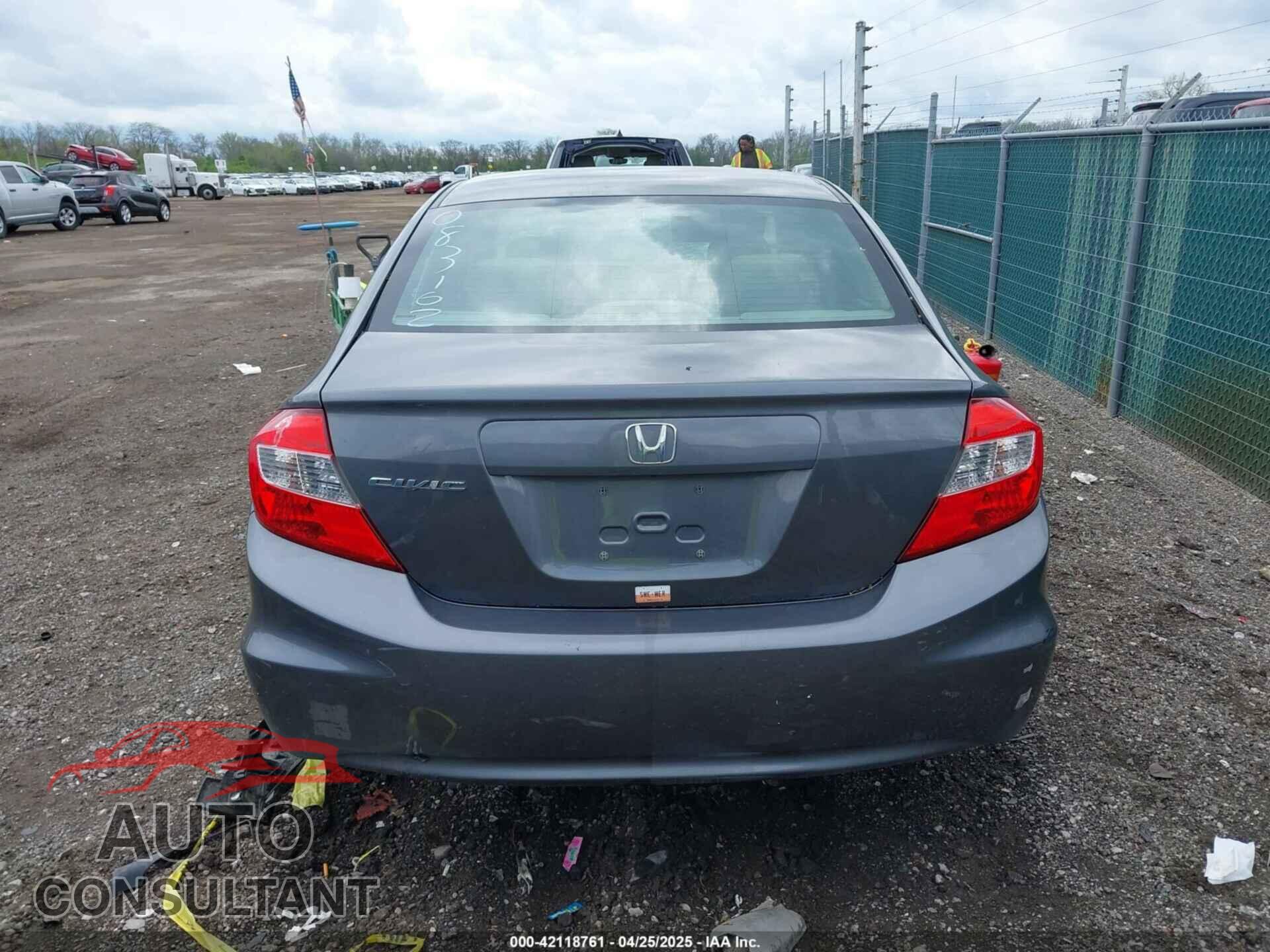 HONDA CIVIC 2012 - 19XFB2F55CE083102