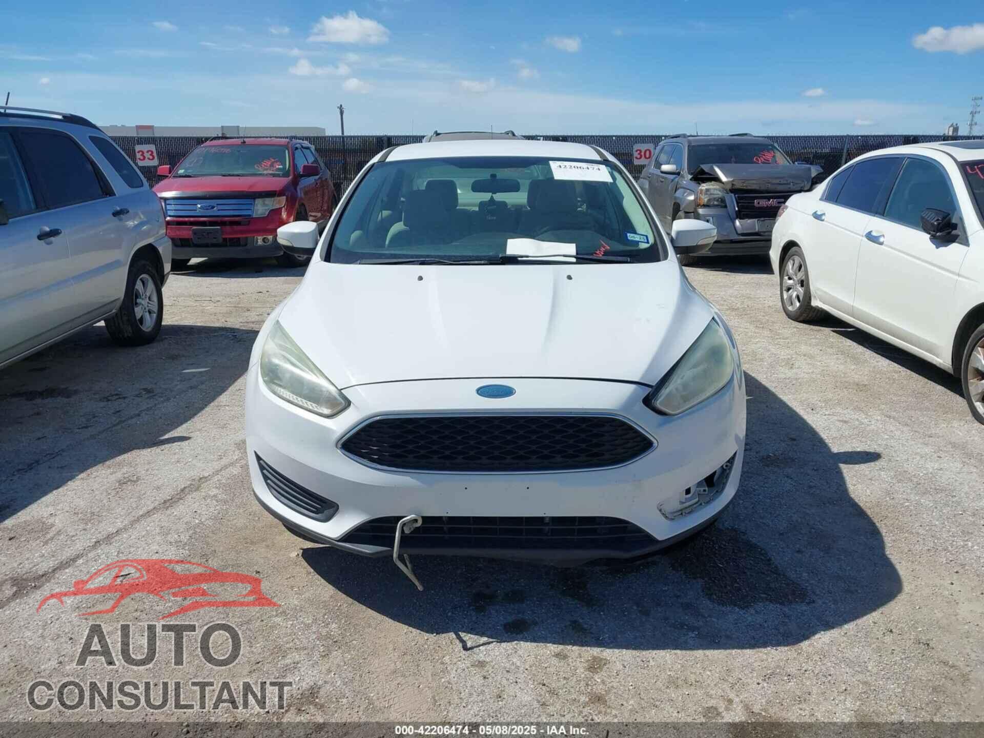 FORD FOCUS 2015 - 1FADP3F26FL289857