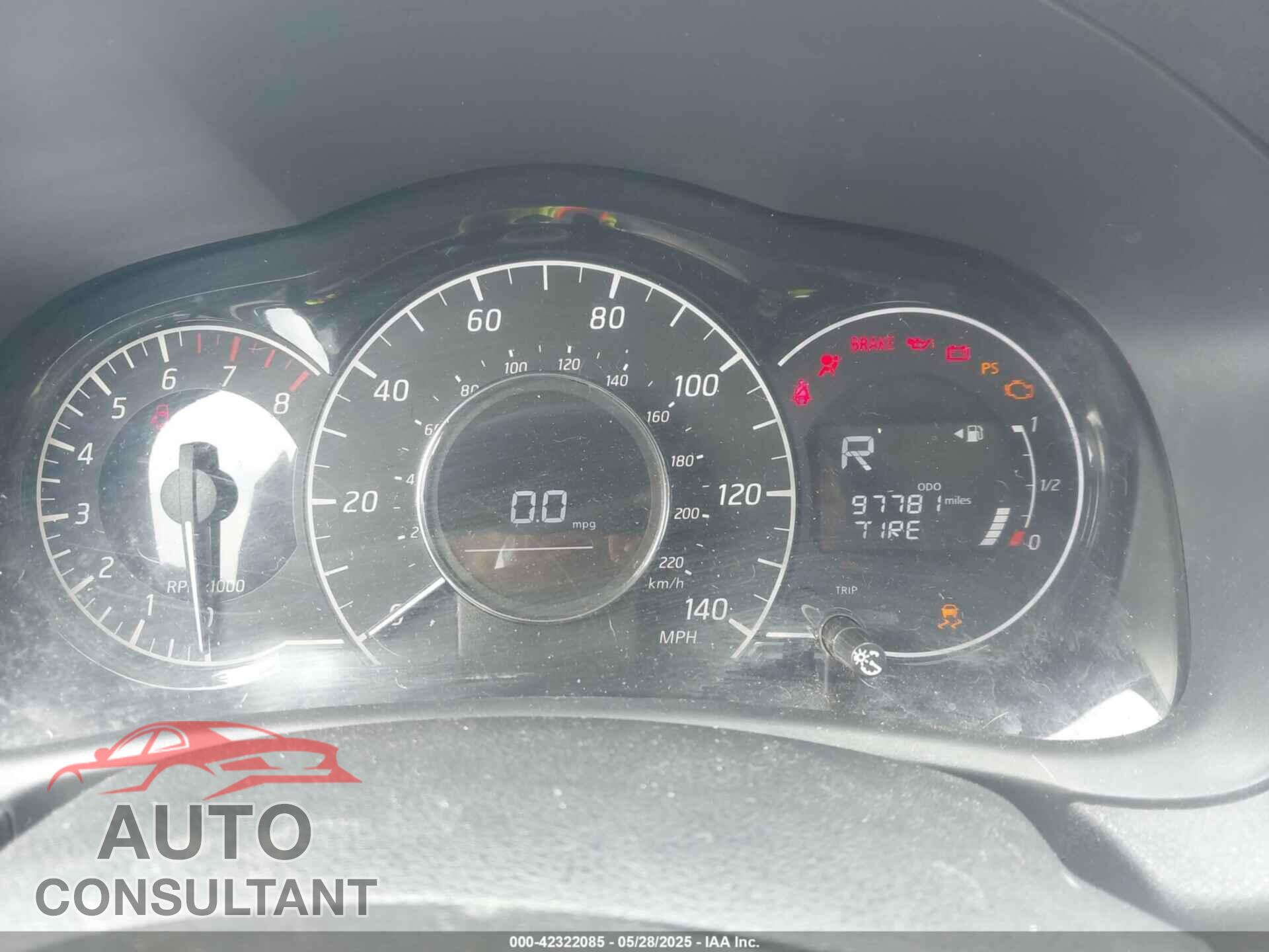 NISSAN VERSA NOTE 2019 - 3N1CE2CP6KL361017
