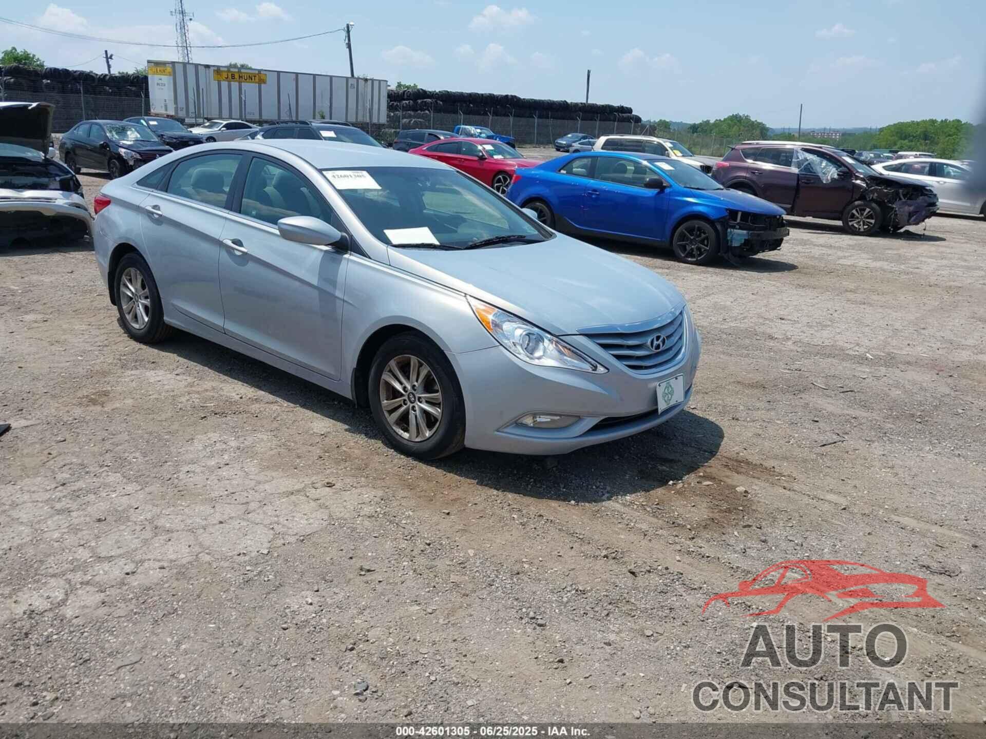 HYUNDAI SONATA 2013 - 5NPEB4AC1DH557556