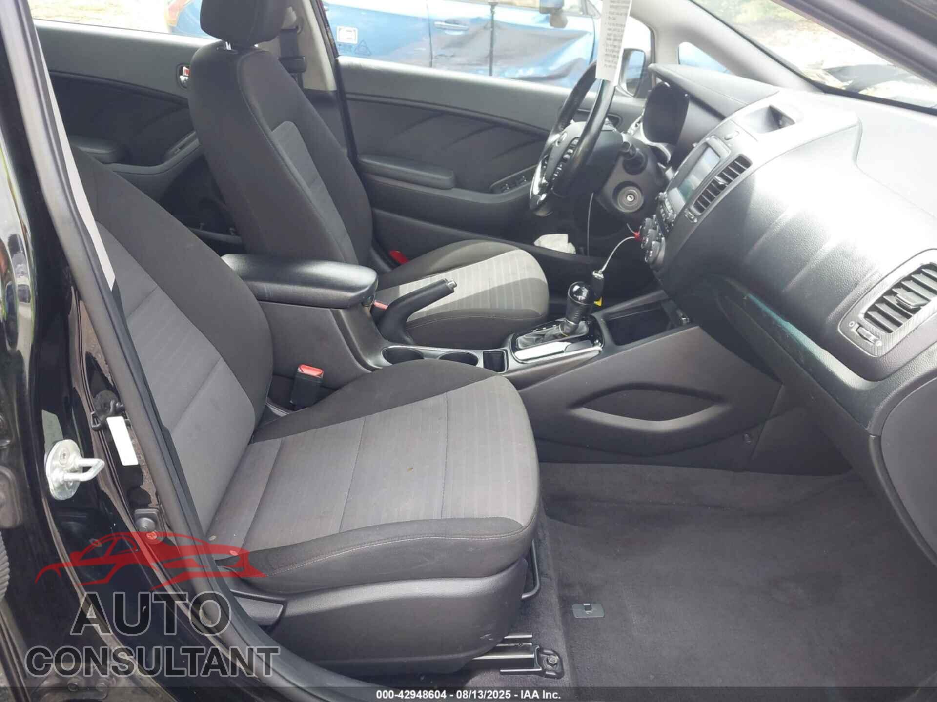 KIA FORTE 2017 - 3KPFL4A73HE139448