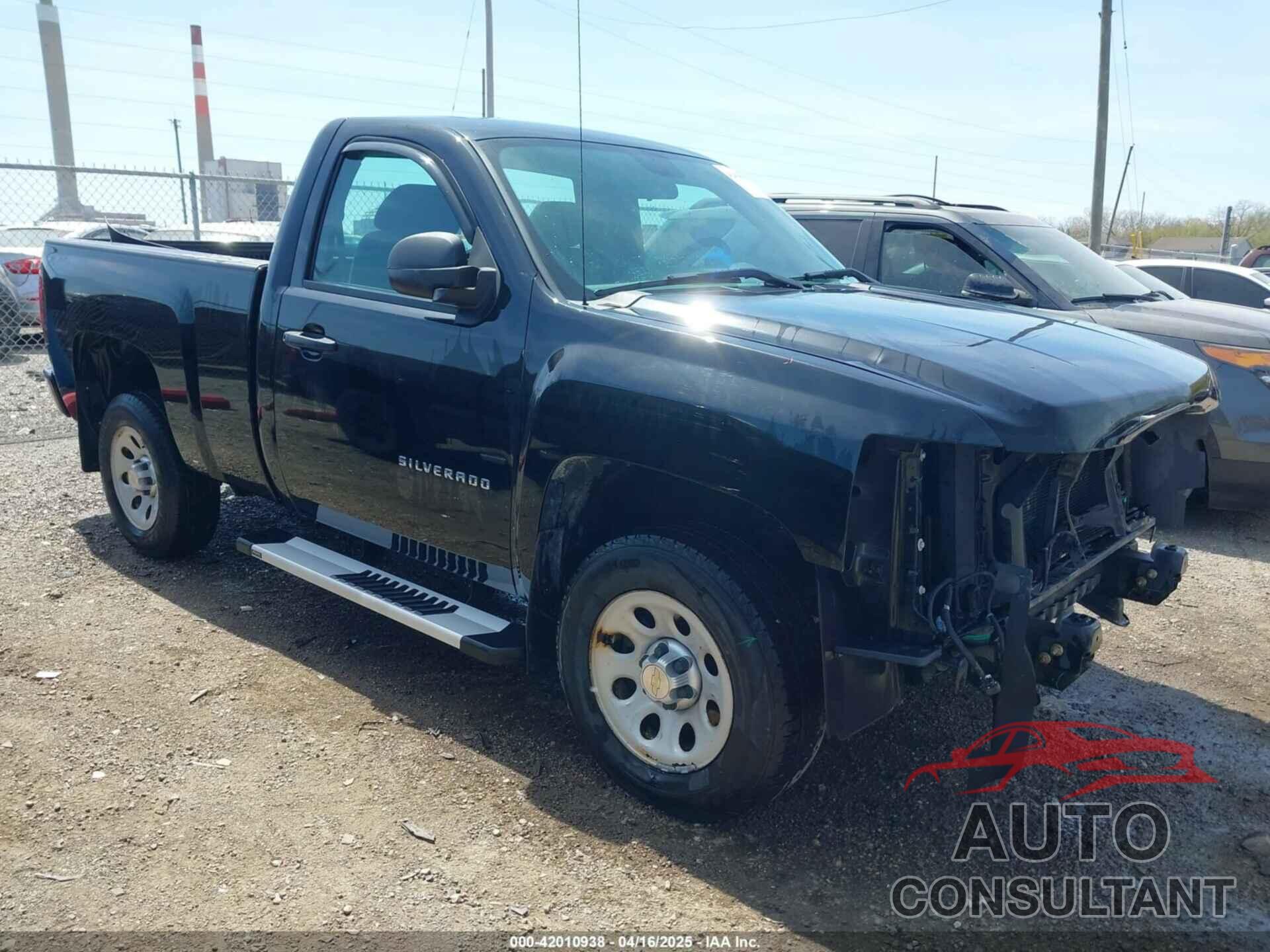 CHEVROLET SILVERADO 1500 2013 - 1GCNCPEX0DZ305351