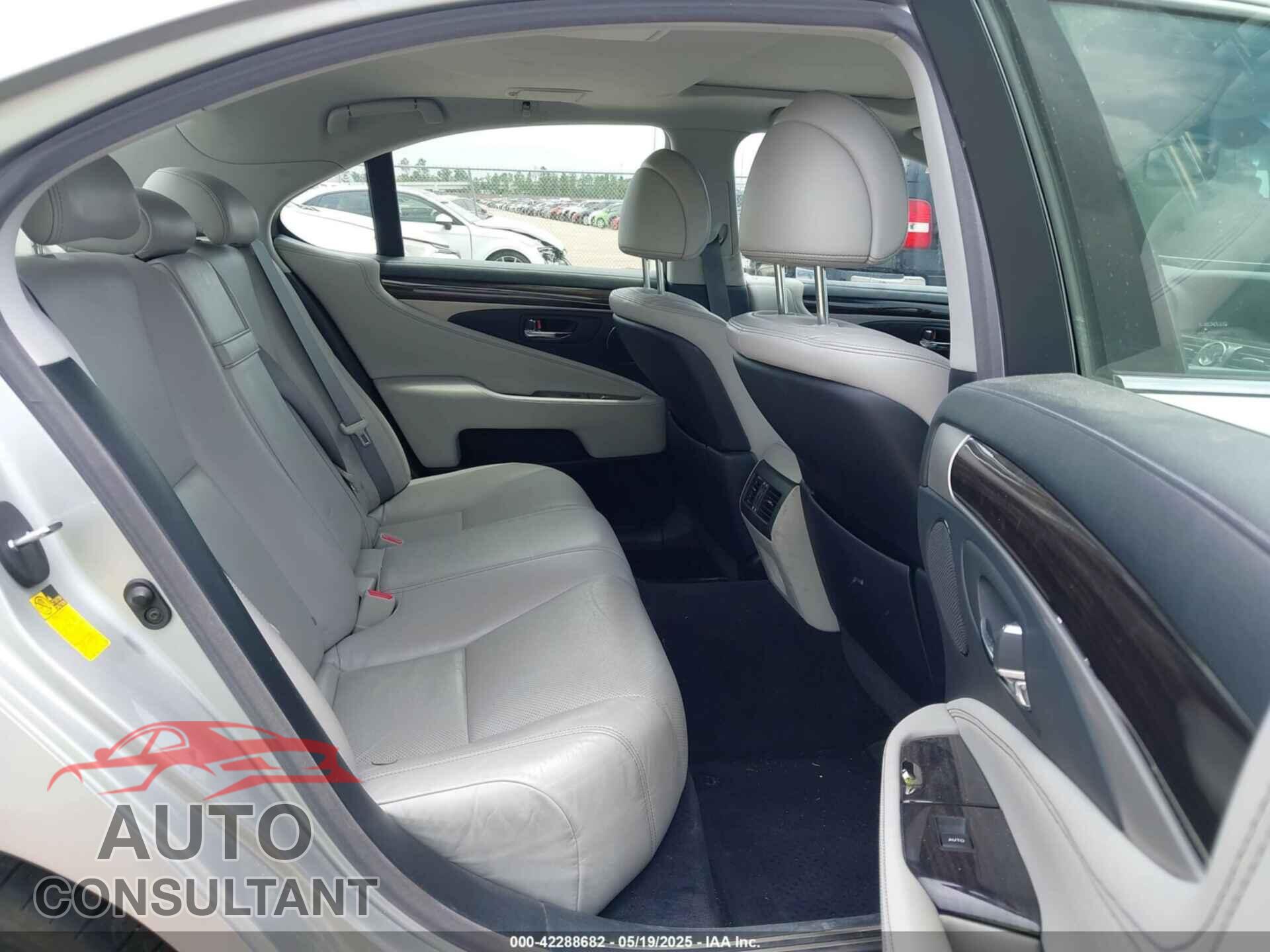 LEXUS LS 460 2013 - JTHBL5EF6D5118202