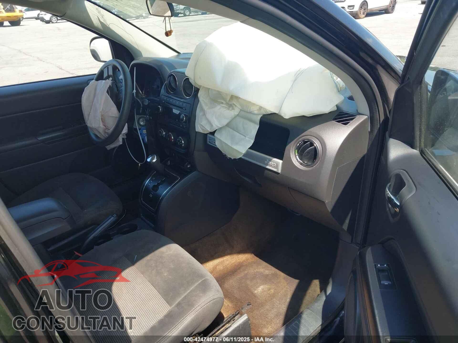 JEEP COMPASS 2015 - 1C4NJCBAXFD273216