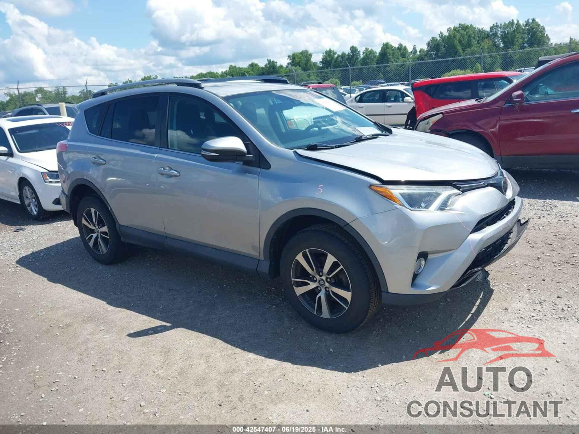 TOYOTA RAV4 2018 - 2T3WFREV8JW513981