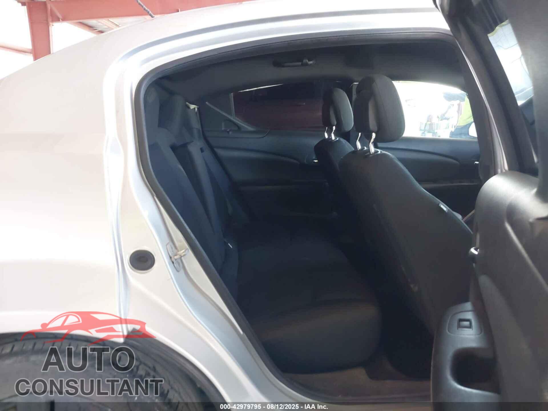 DODGE AVENGER 2011 - 1B3BD4FB7BN592016