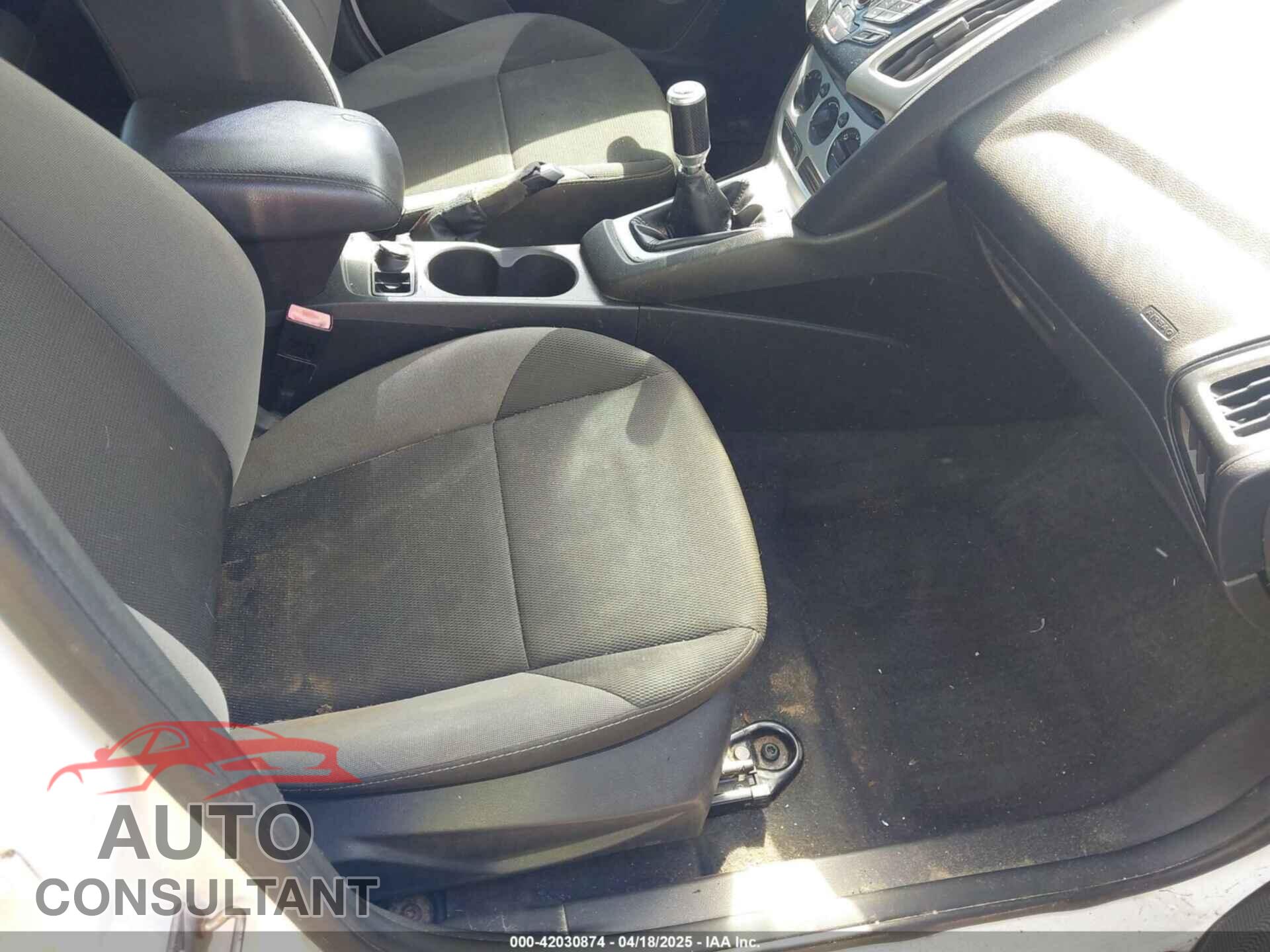 FORD FOCUS 2013 - 1FADP3K2XDL175069