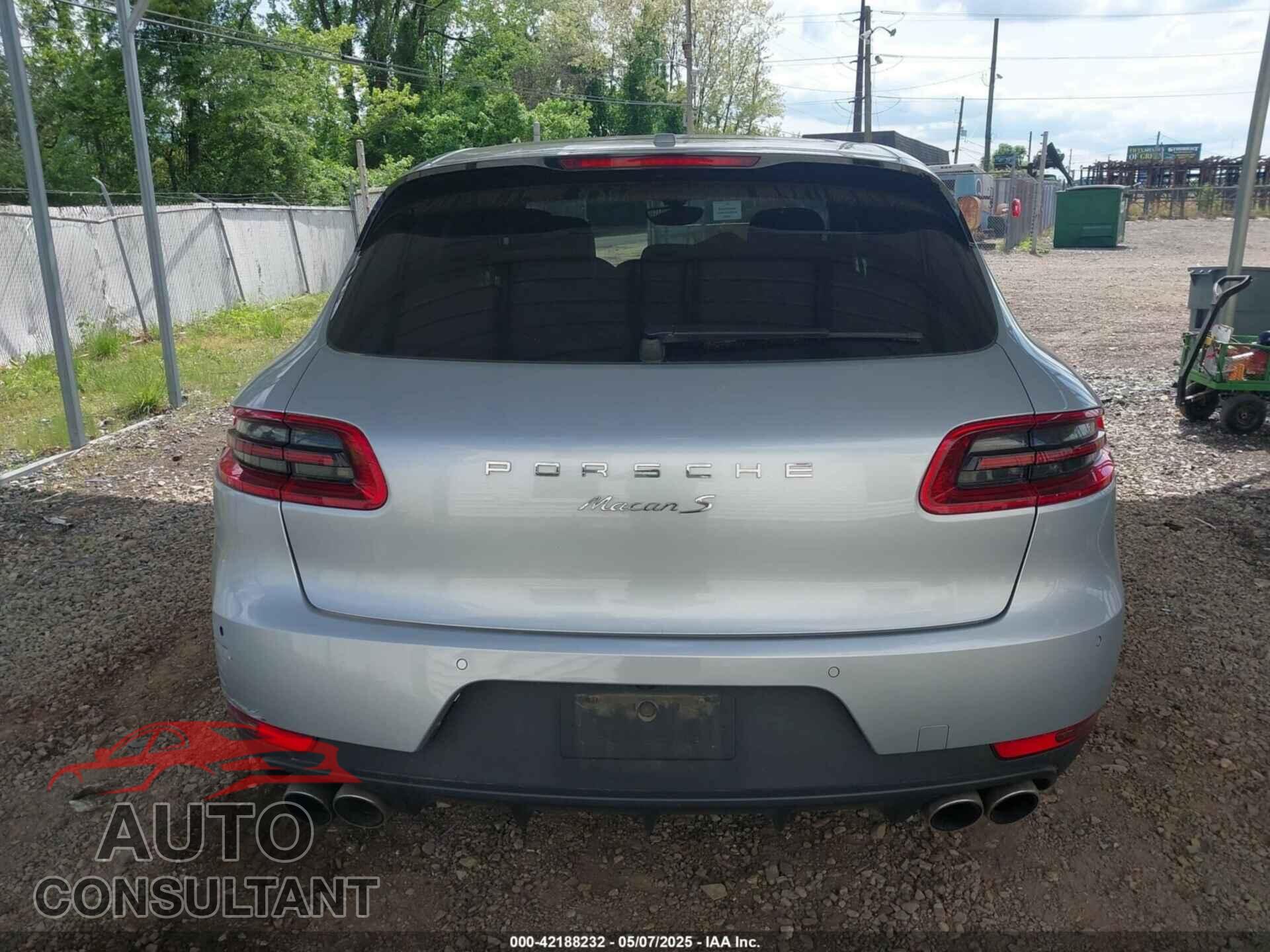 PORSCHE MACAN 2015 - WP1AB2A51FLB59359