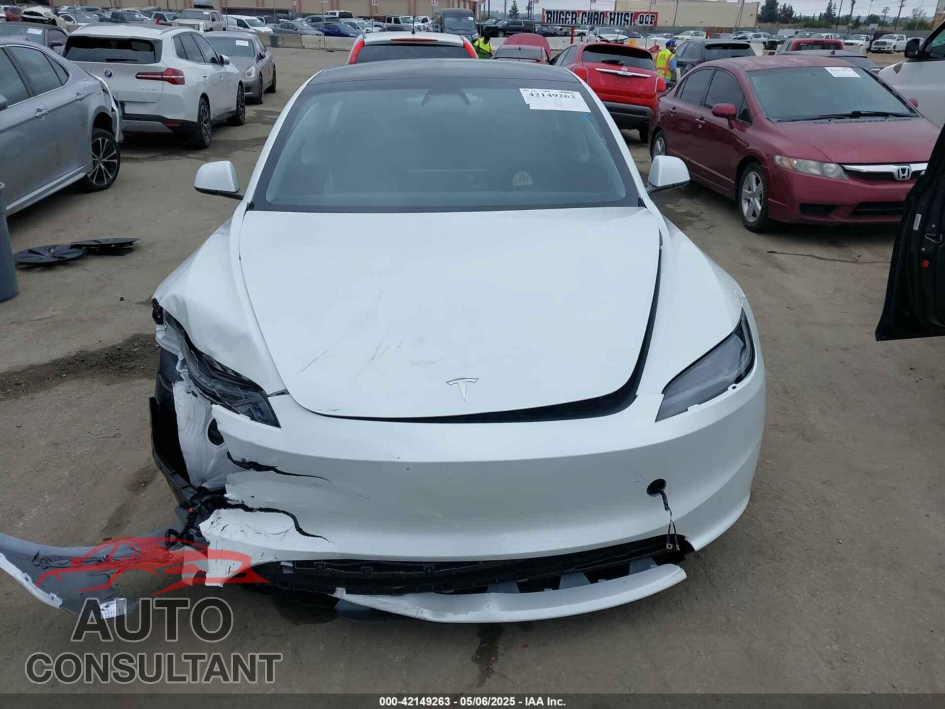 TESLA MODEL 3 2025 - 5YJ3E1EA6SF988976