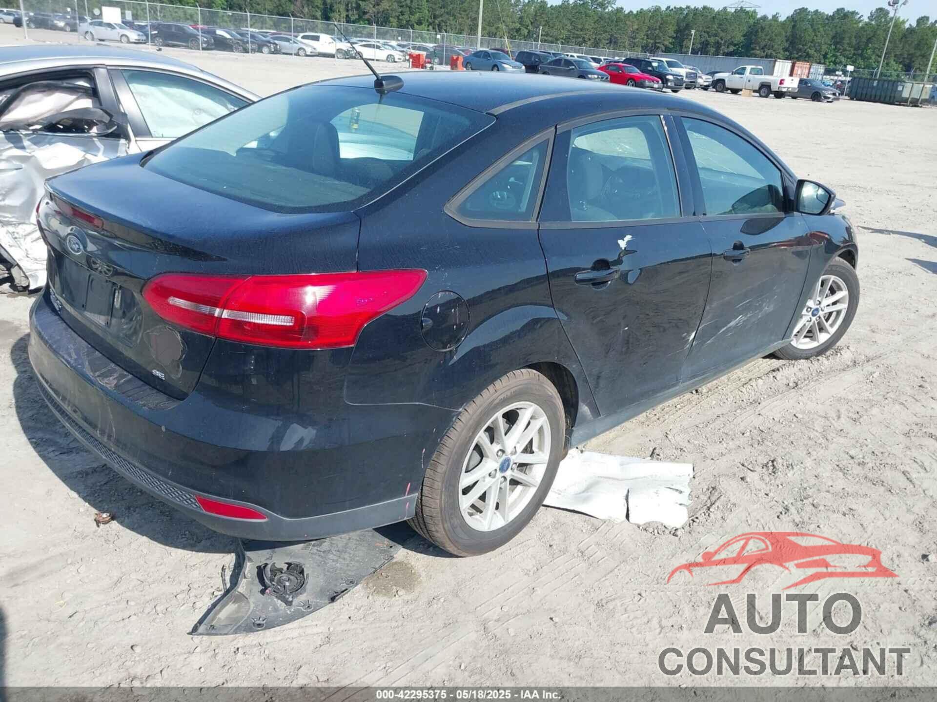 FORD FOCUS 2017 - 1FADP3F24HL332725