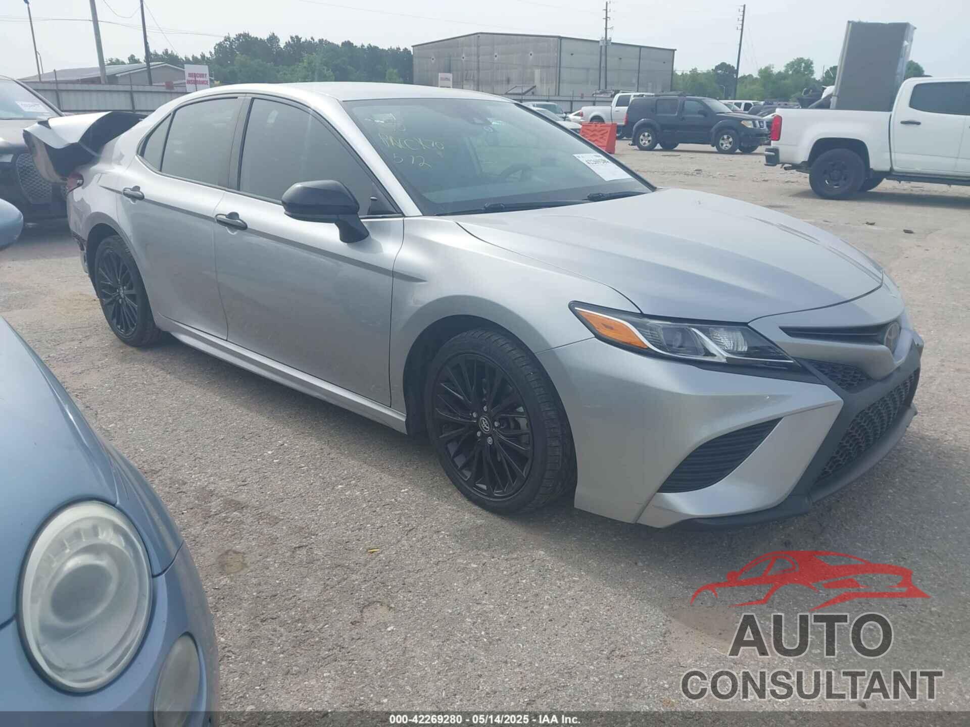 TOYOTA CAMRY 2019 - 4T1B11HK2KU251479