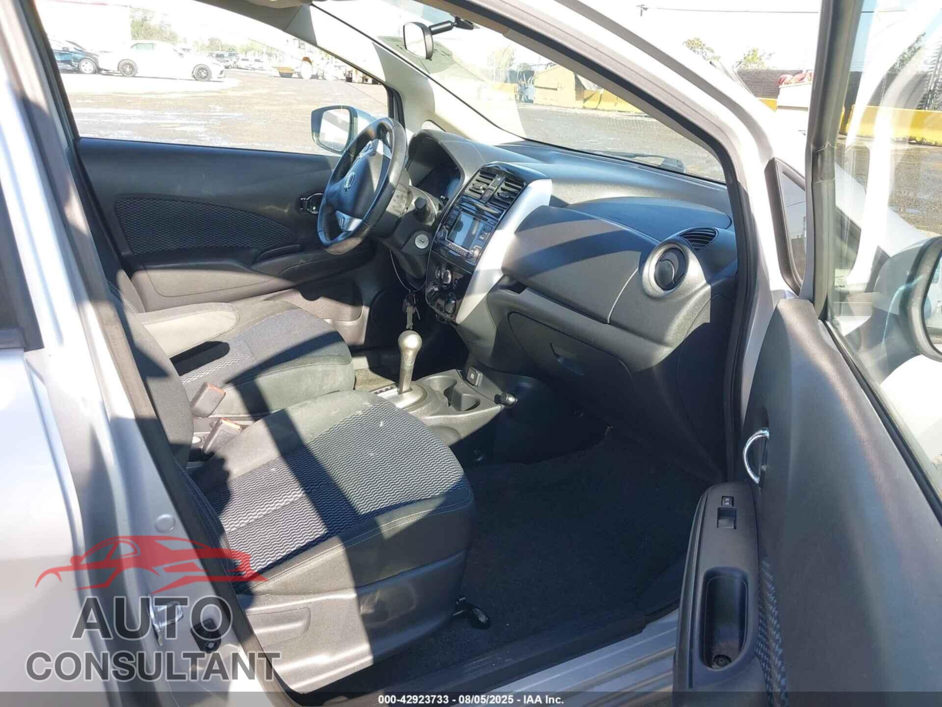NISSAN VERSA NOTE 2017 - 3N1CE2CP0HL359532