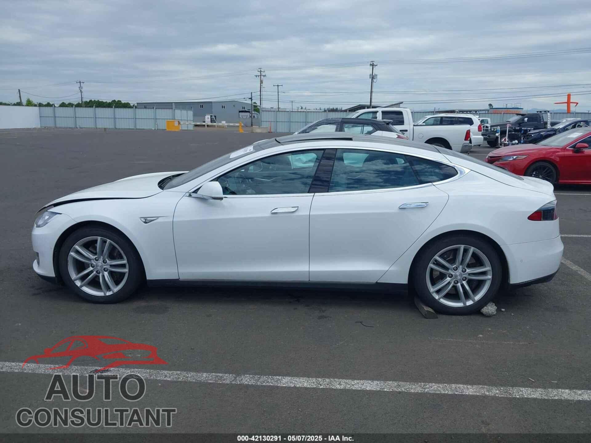 TESLA MODEL S 2016 - 5YJSA1E21GF121962