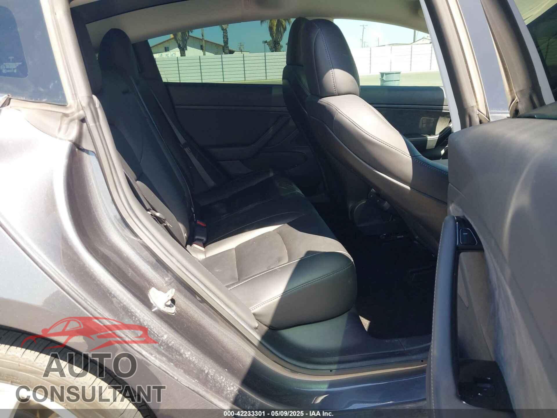 TESLA MODEL 3 2019 - 5YJ3E1EBXKF389541