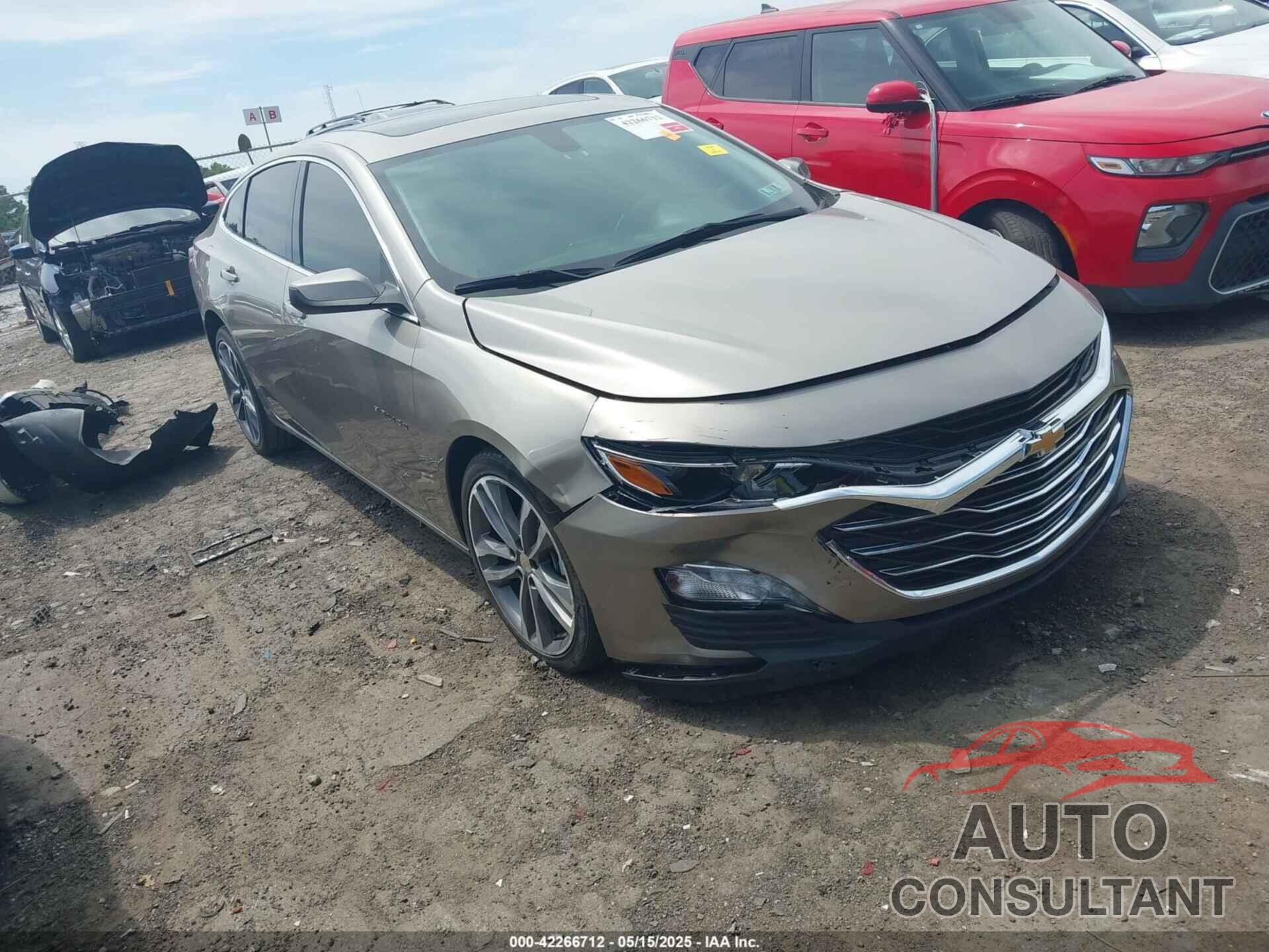 CHEVROLET MALIBU 2022 - 1G1ZD5ST7NF158008