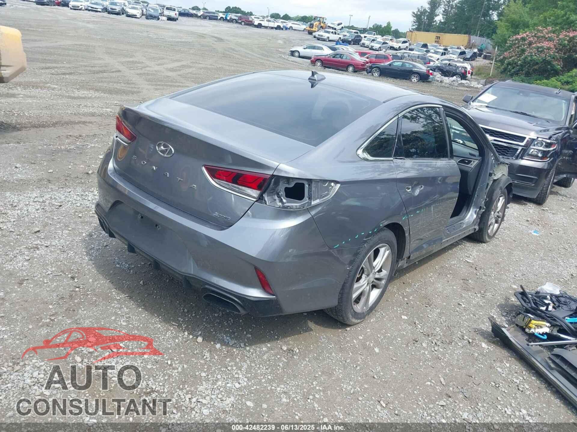 HYUNDAI SONATA 2018 - 5NPE34AF3JH706830