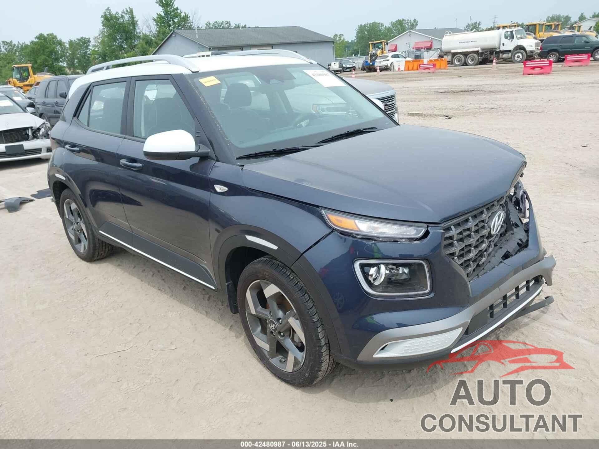 HYUNDAI VENUE 2024 - KMHRC8A30RU304291