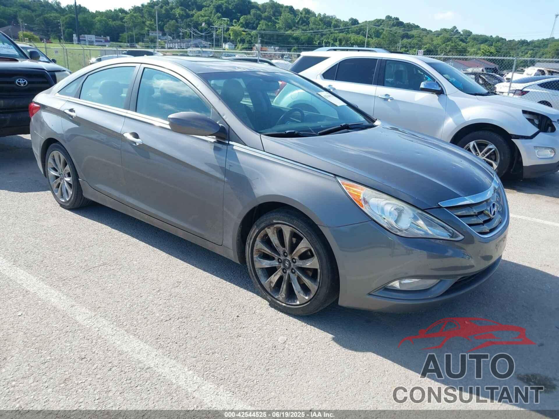 HYUNDAI SONATA 2011 - 5NPEC4ACXBH270033