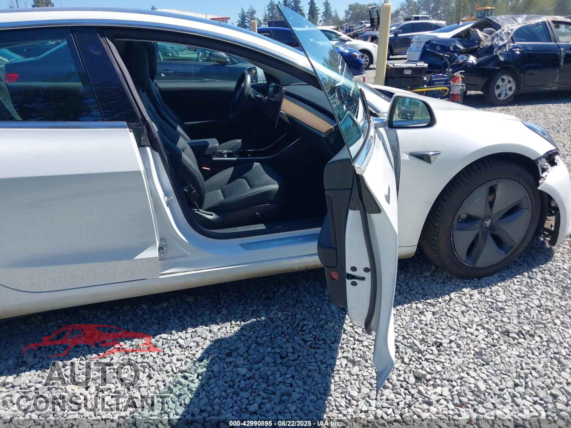 TESLA MODEL 3 2019 - 5YJ3E1EA0KF310031