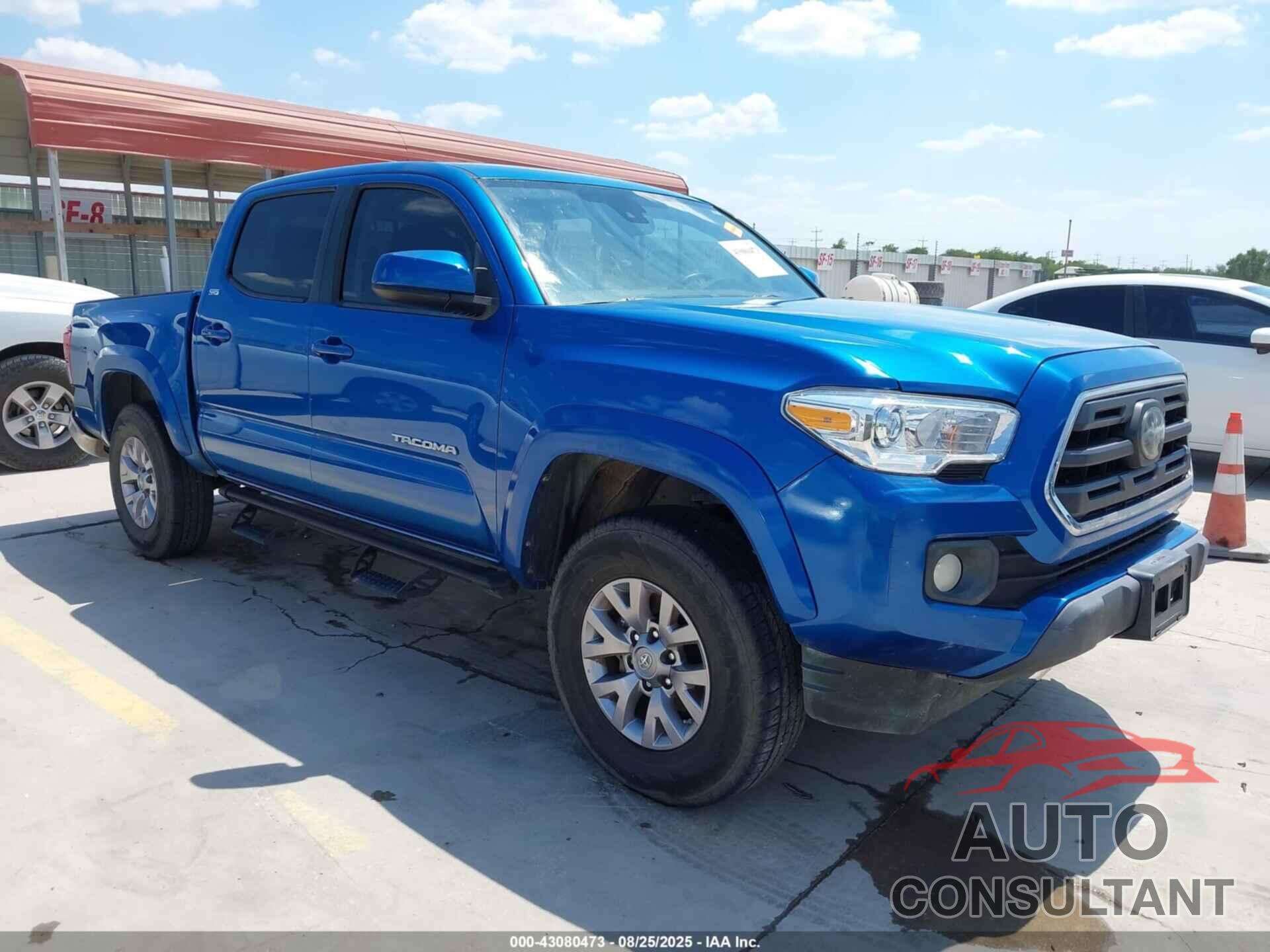 TOYOTA TACOMA 2018 - 5TFAZ5CN2JX061549