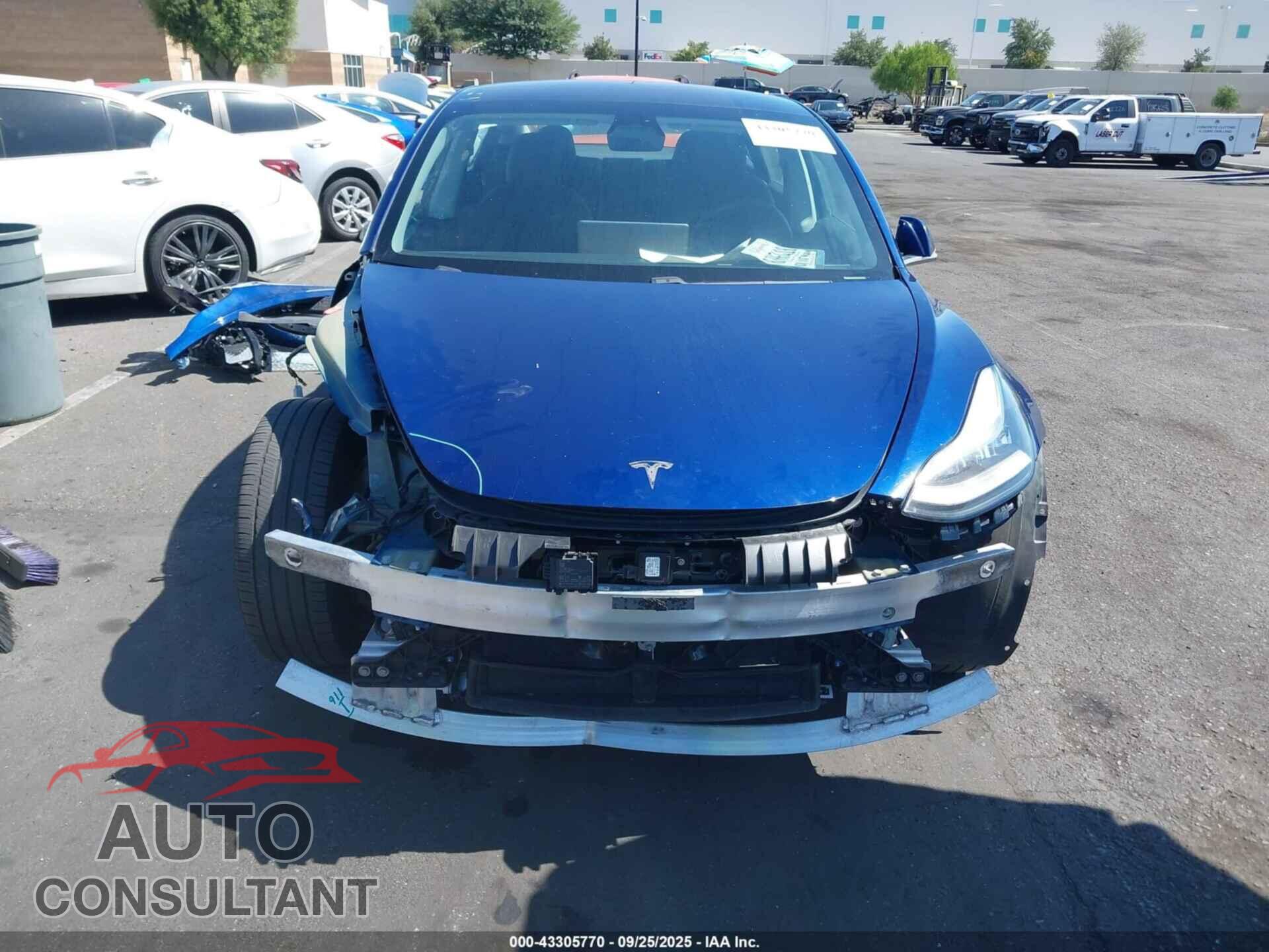 TESLA MODEL 3 2018 - 5YJ3E1EA5JF041958