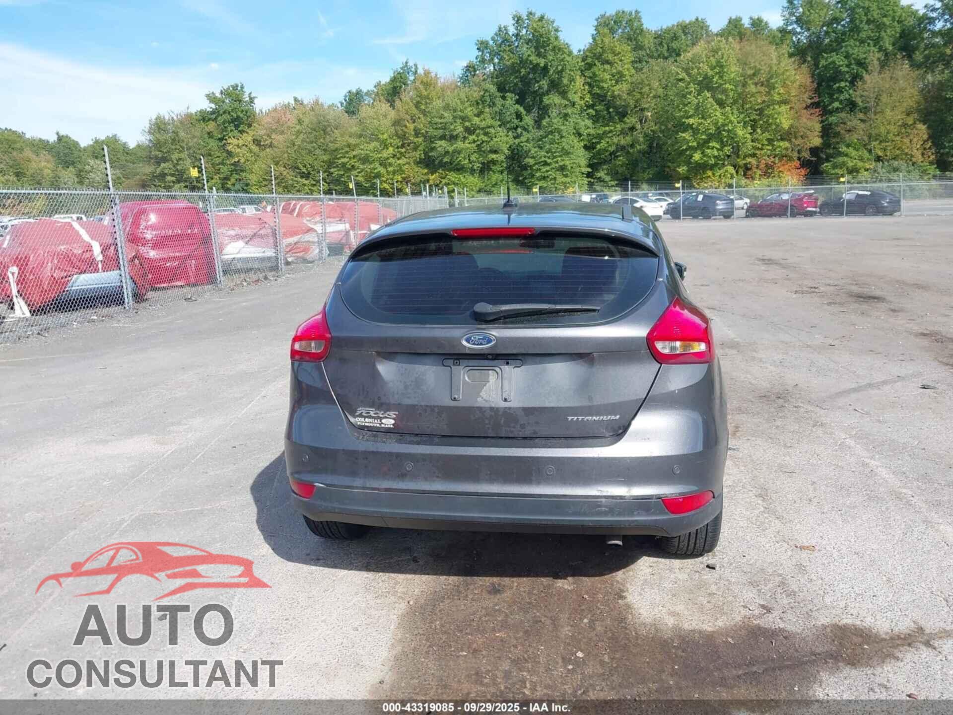 FORD FOCUS 2017 - 1FADP3N20HL287641