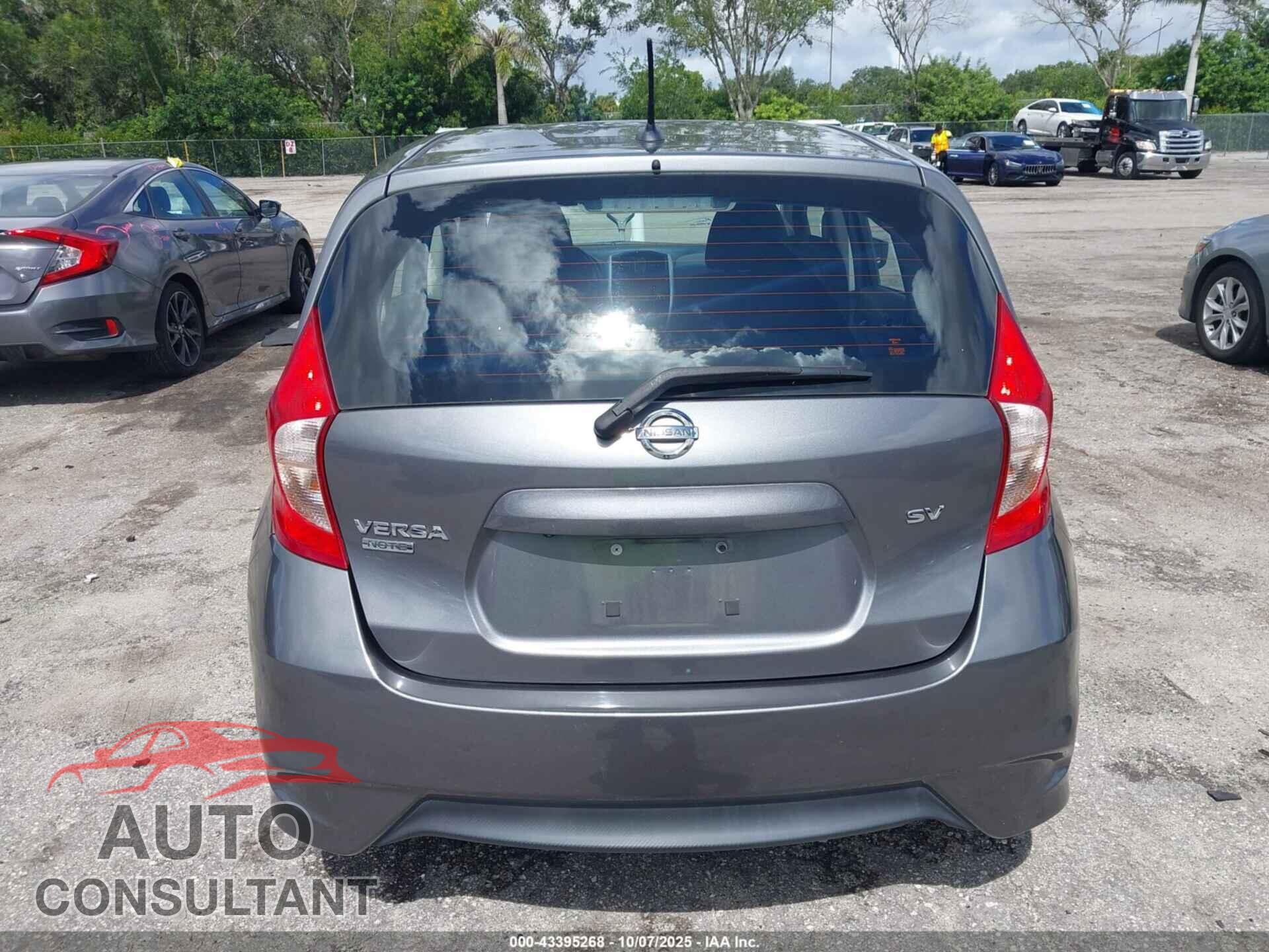 NISSAN VERSA NOTE 2017 - 3N1CE2CP1HL364545