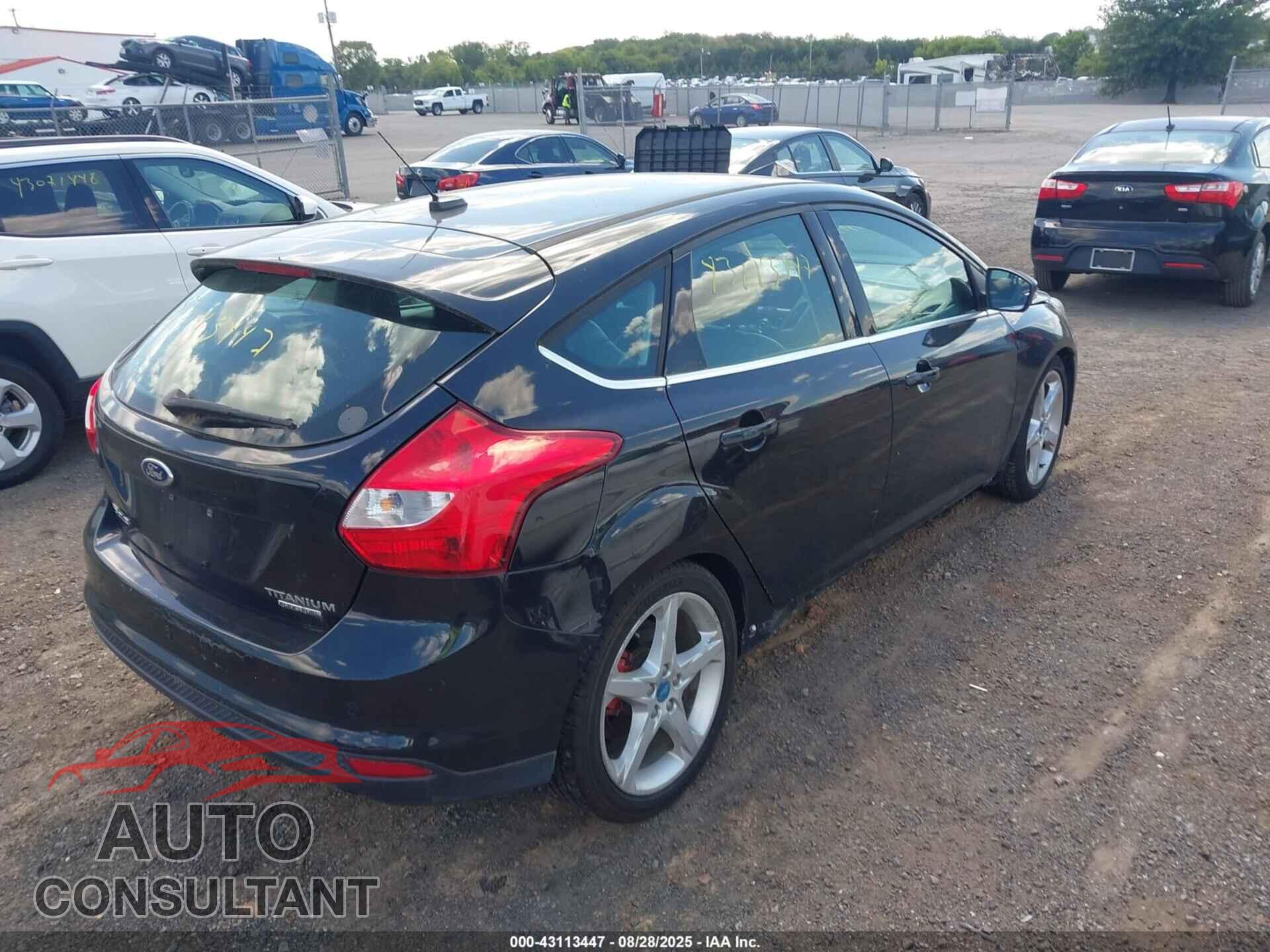 FORD FOCUS 2012 - 1FAHP3N25CL461939