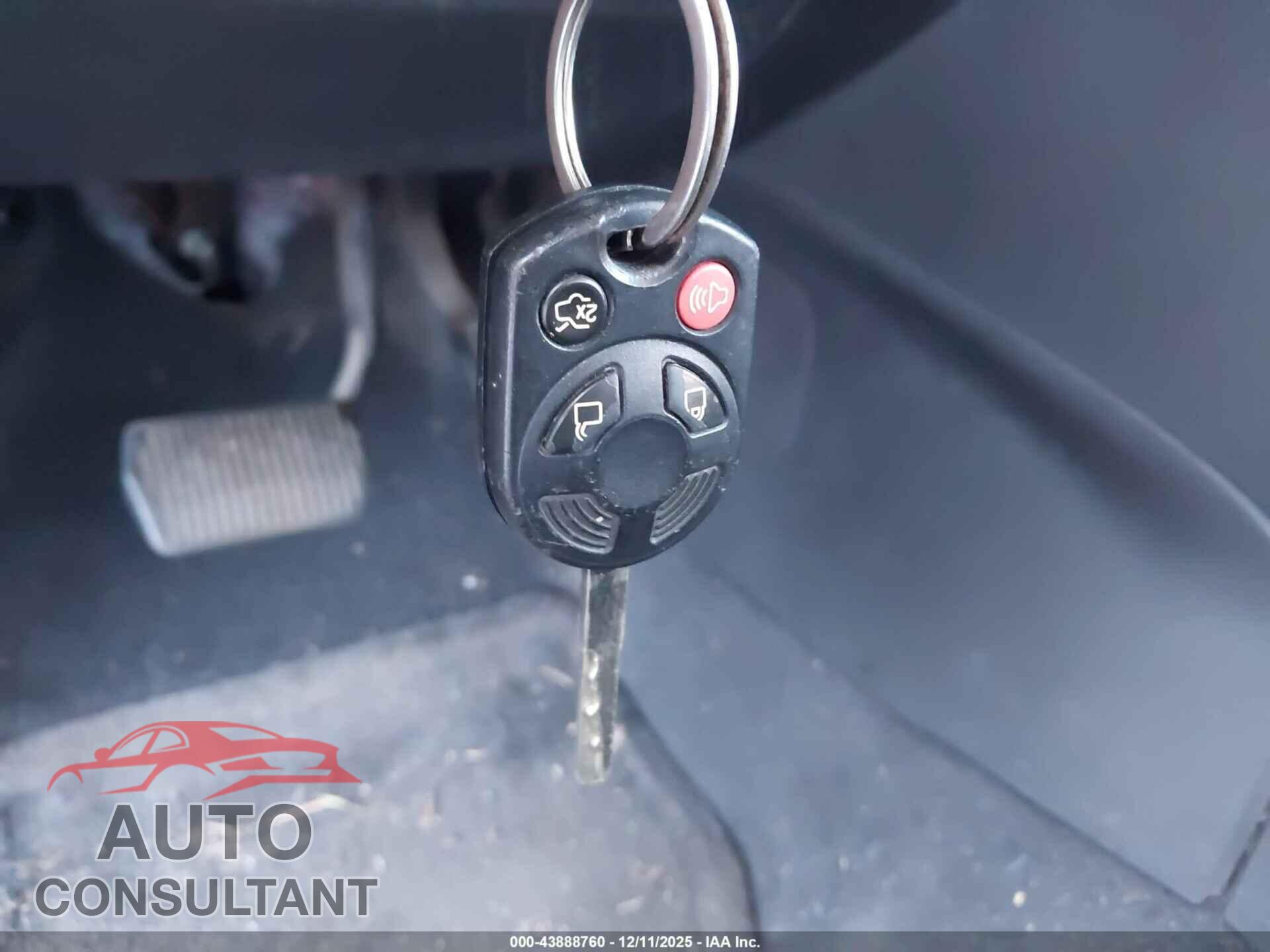FORD FOCUS 2017 - 1FADP3K22HL215716