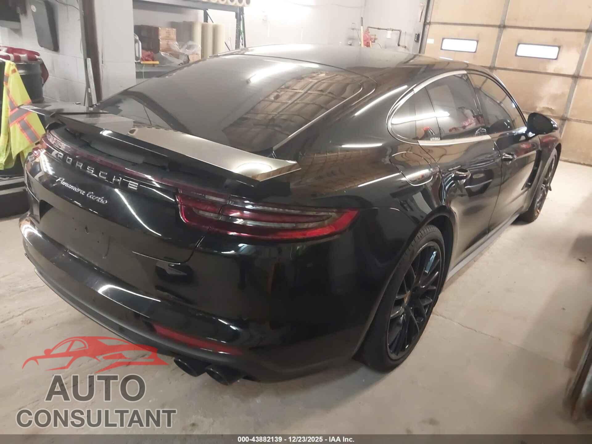 PORSCHE PANAMERA 2017 - WP0AF2A78HL151771