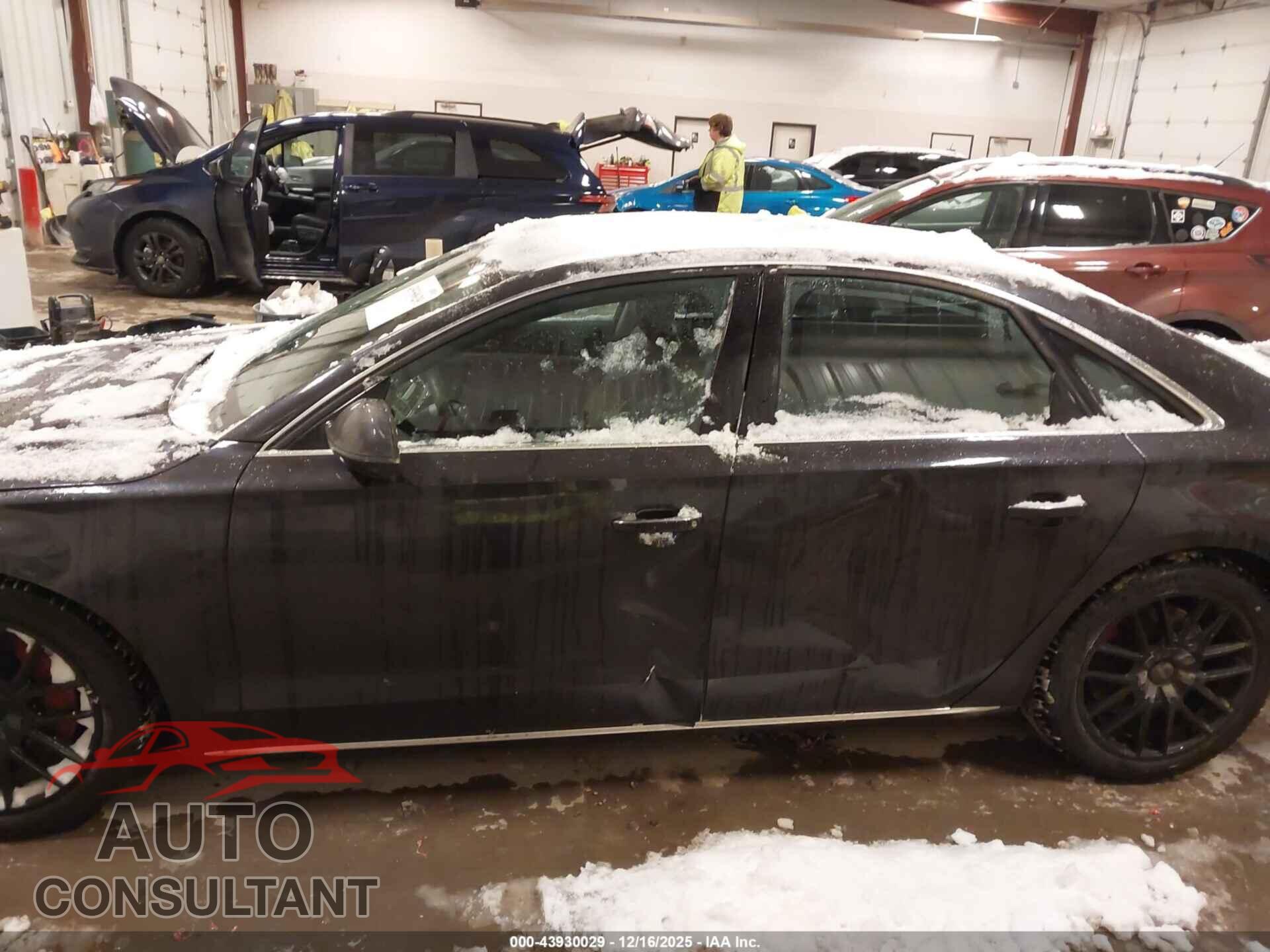 AUDI A8 2012 - WAUCVAFD8CN021259
