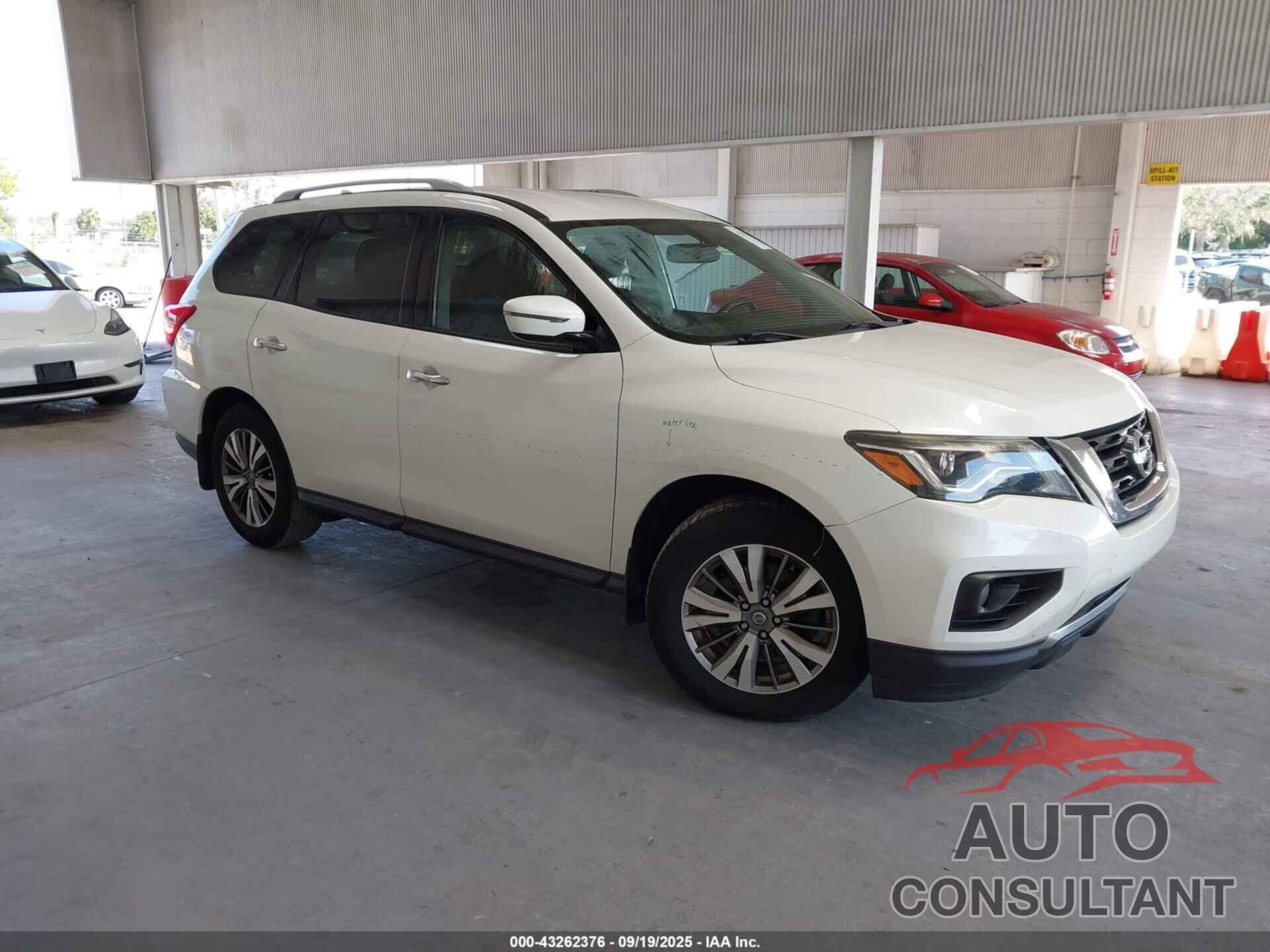 NISSAN PATHFINDER 2019 - 5N1DR2MN4KC651220