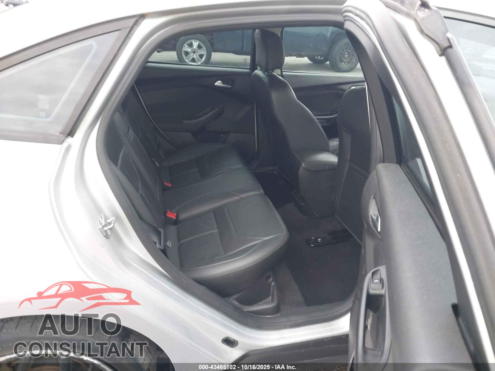FORD FOCUS 2016 - 1FADP3F26GL234018