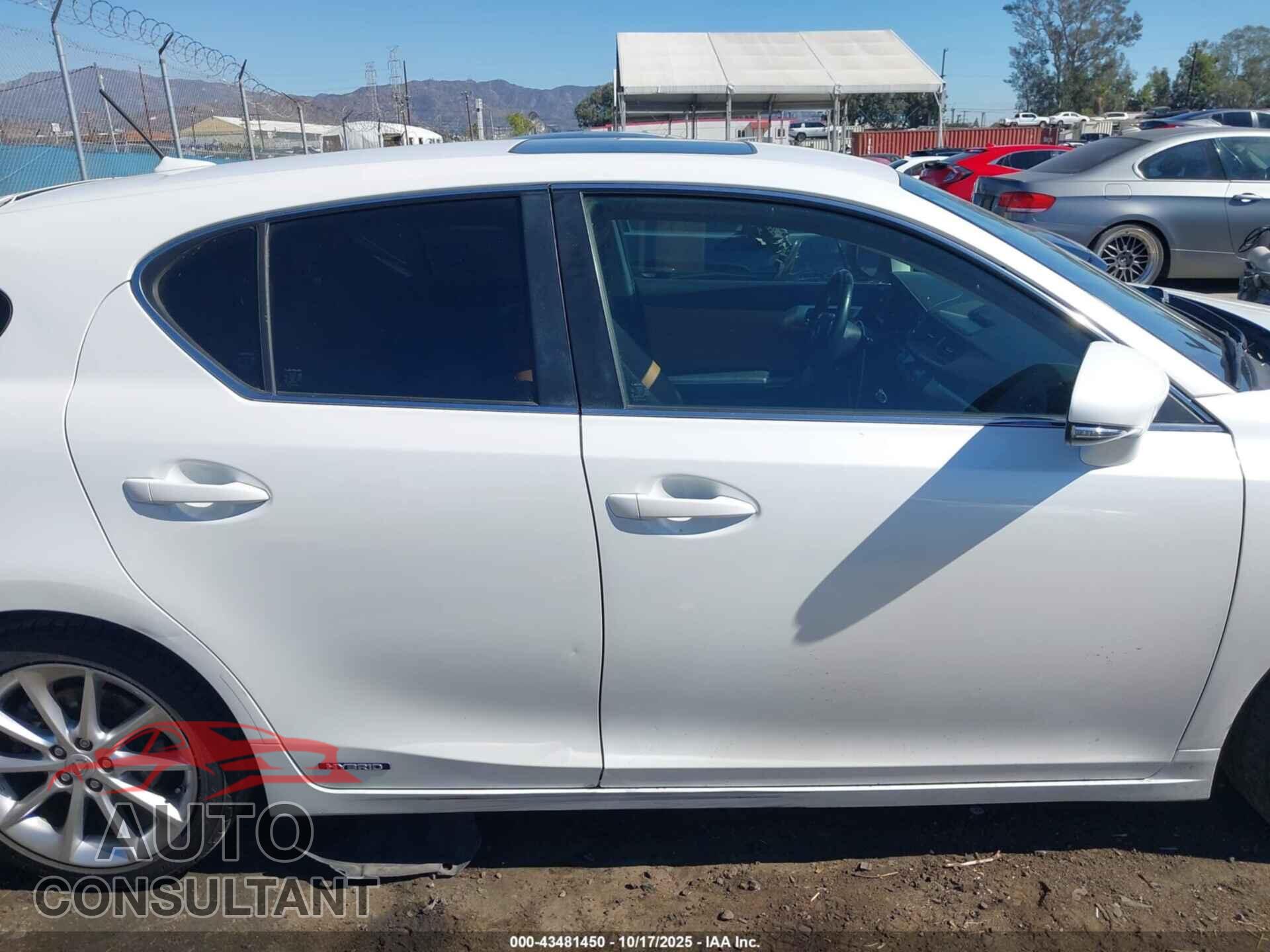 LEXUS CT 200H 2013 - JTHKD5BH7D2148765