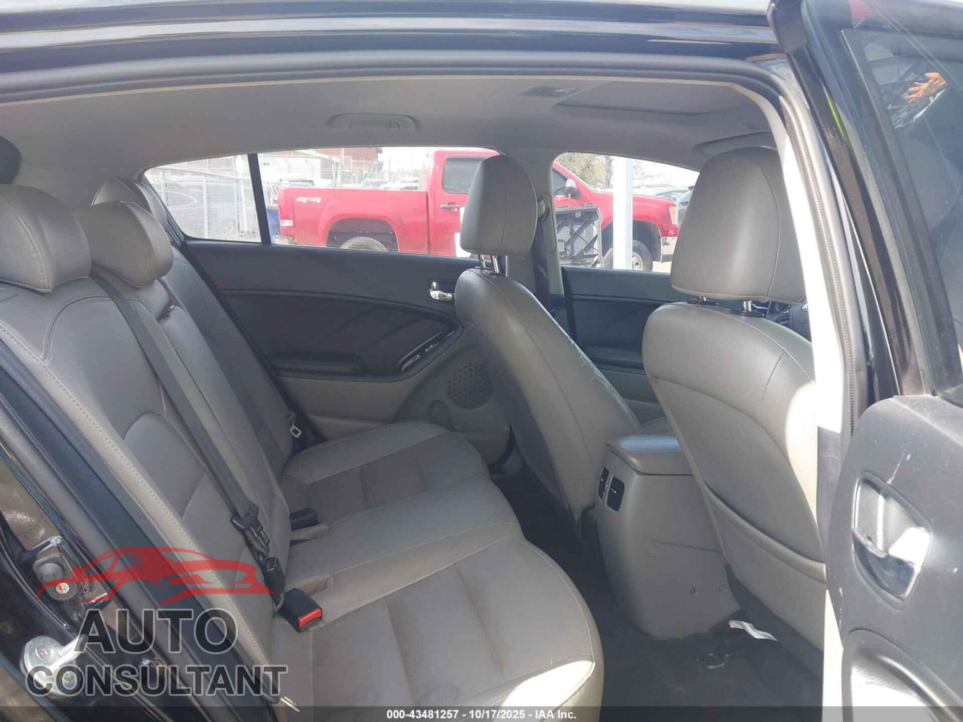 KIA FORTE 2014 - KNAFX5A8XE5205923