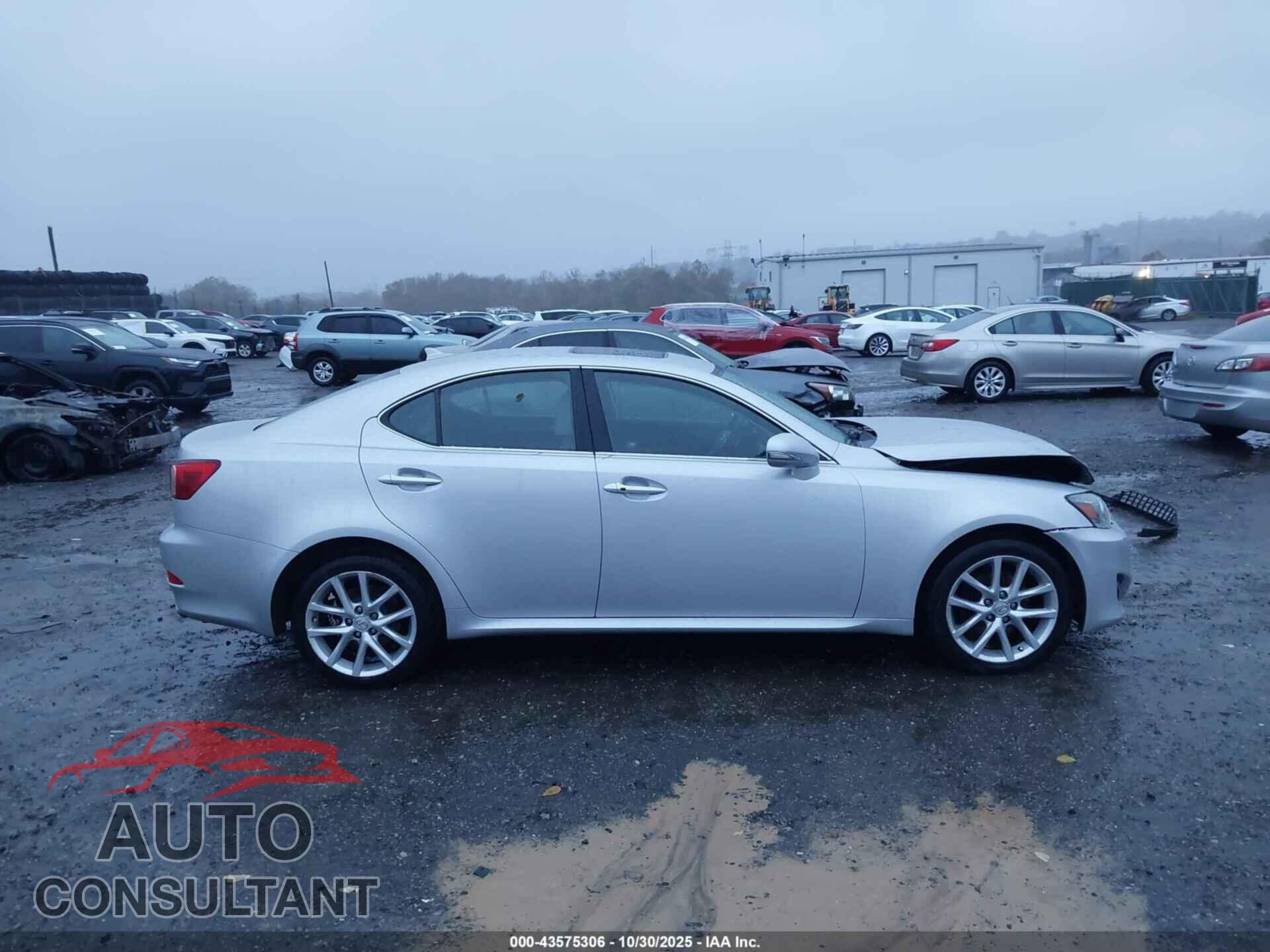 LEXUS IS 250 2011 - JTHCF5C24B5045565