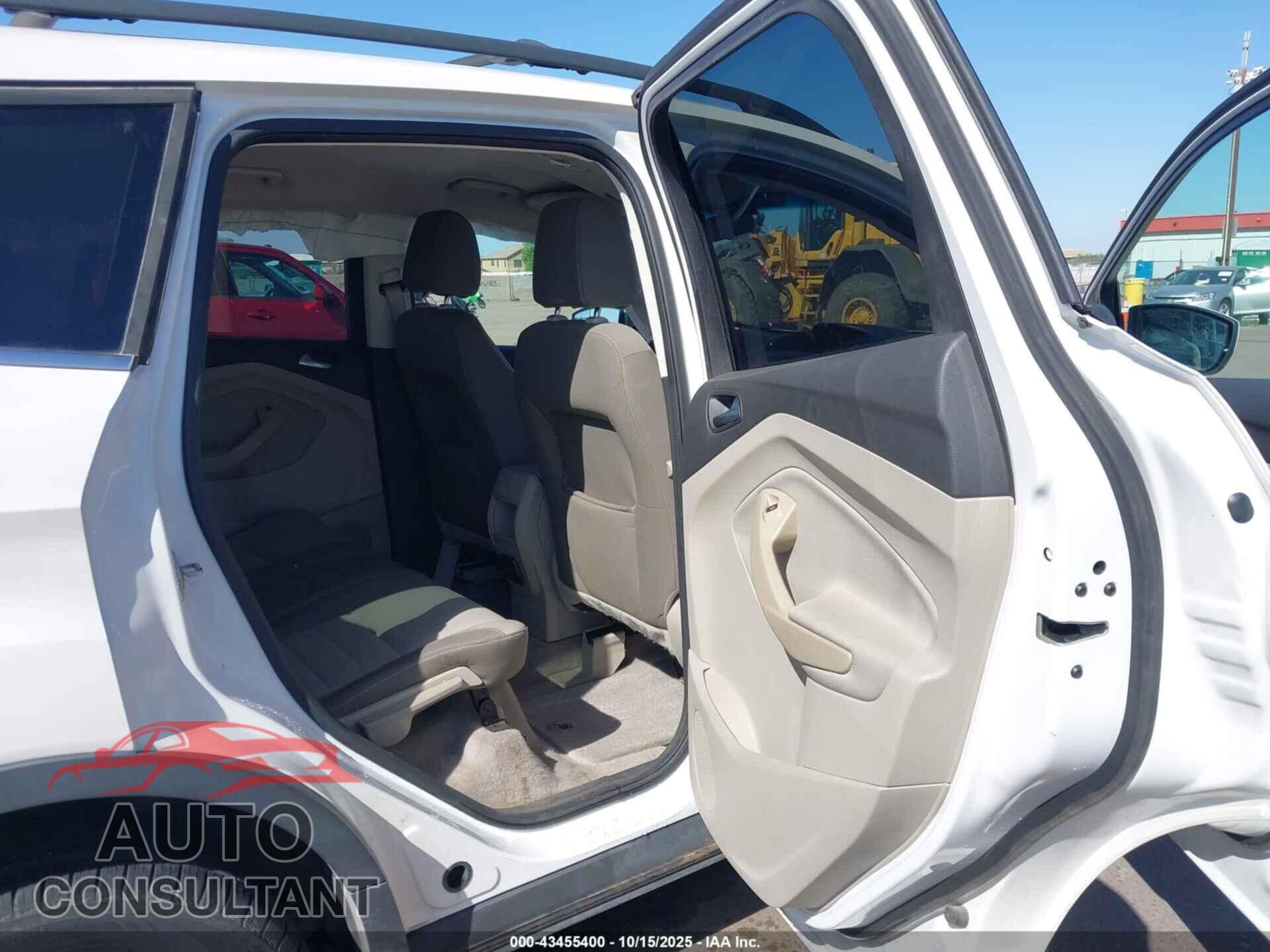 FORD ESCAPE 2013 - 1FMCU0GX3DUA72096