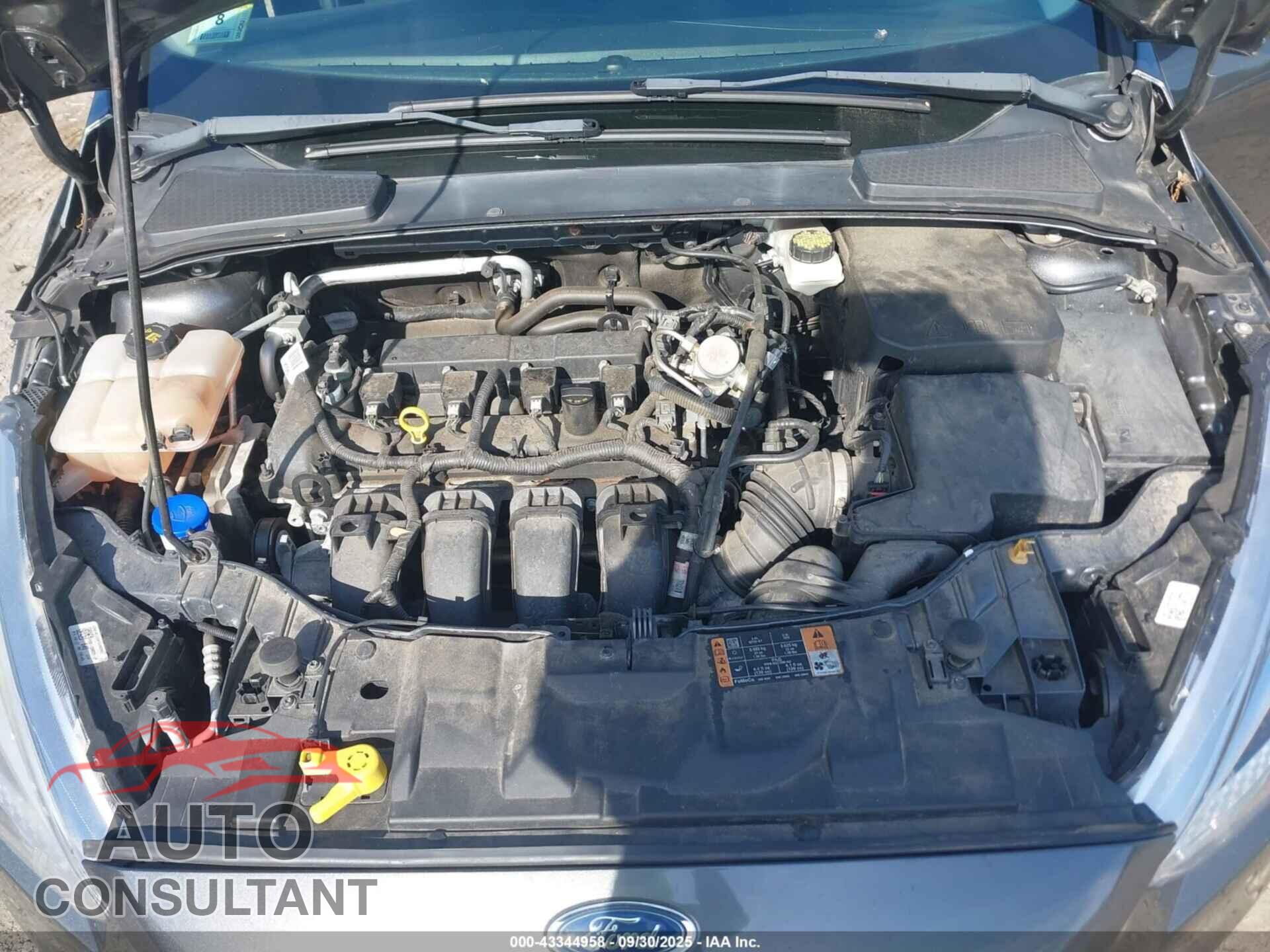 FORD FOCUS 2017 - 1FADP3F21HL227012
