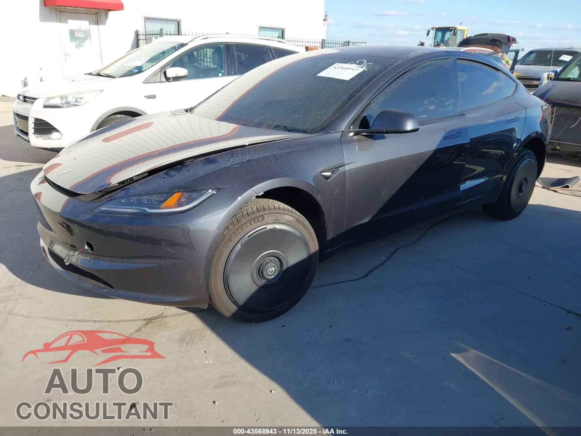 TESLA MODEL 3 2025 - 5YJ3E1EA8SF047657