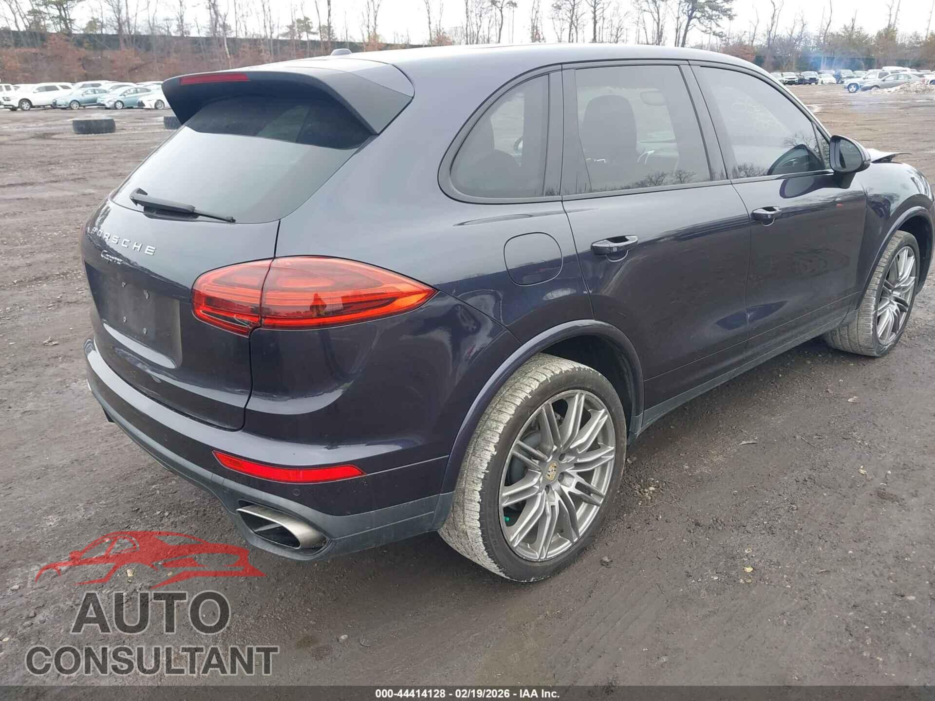 PORSCHE CAYENNE 2017 - WP1AA2A22HKA84513